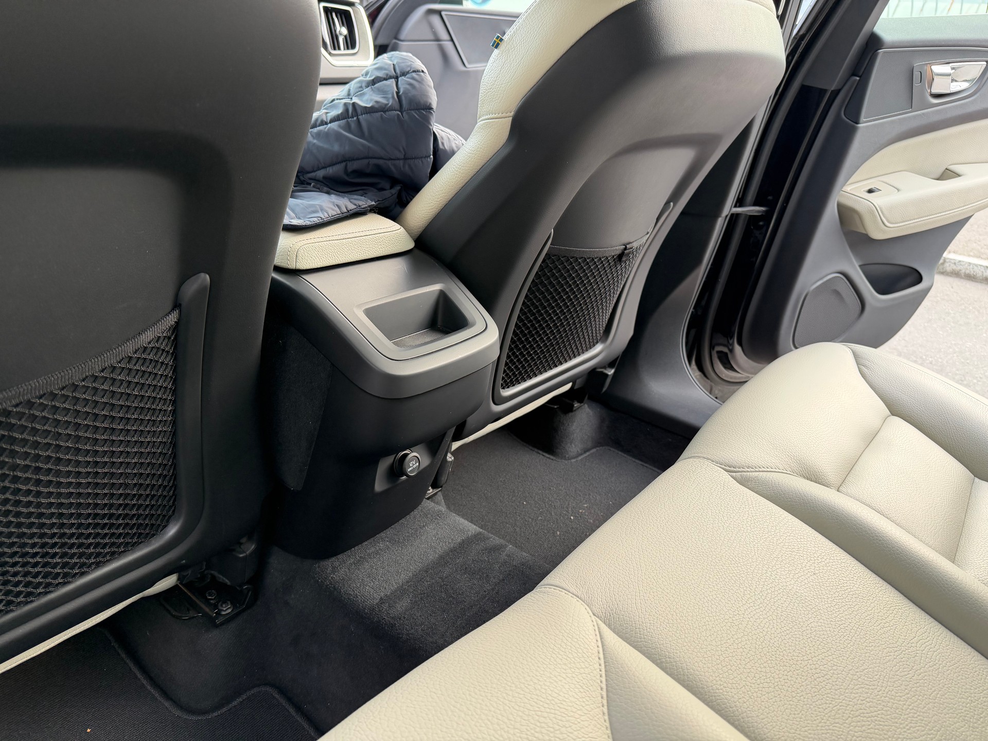 VOLVO XC60 T5 AWD Inscription Geartronic-image-34