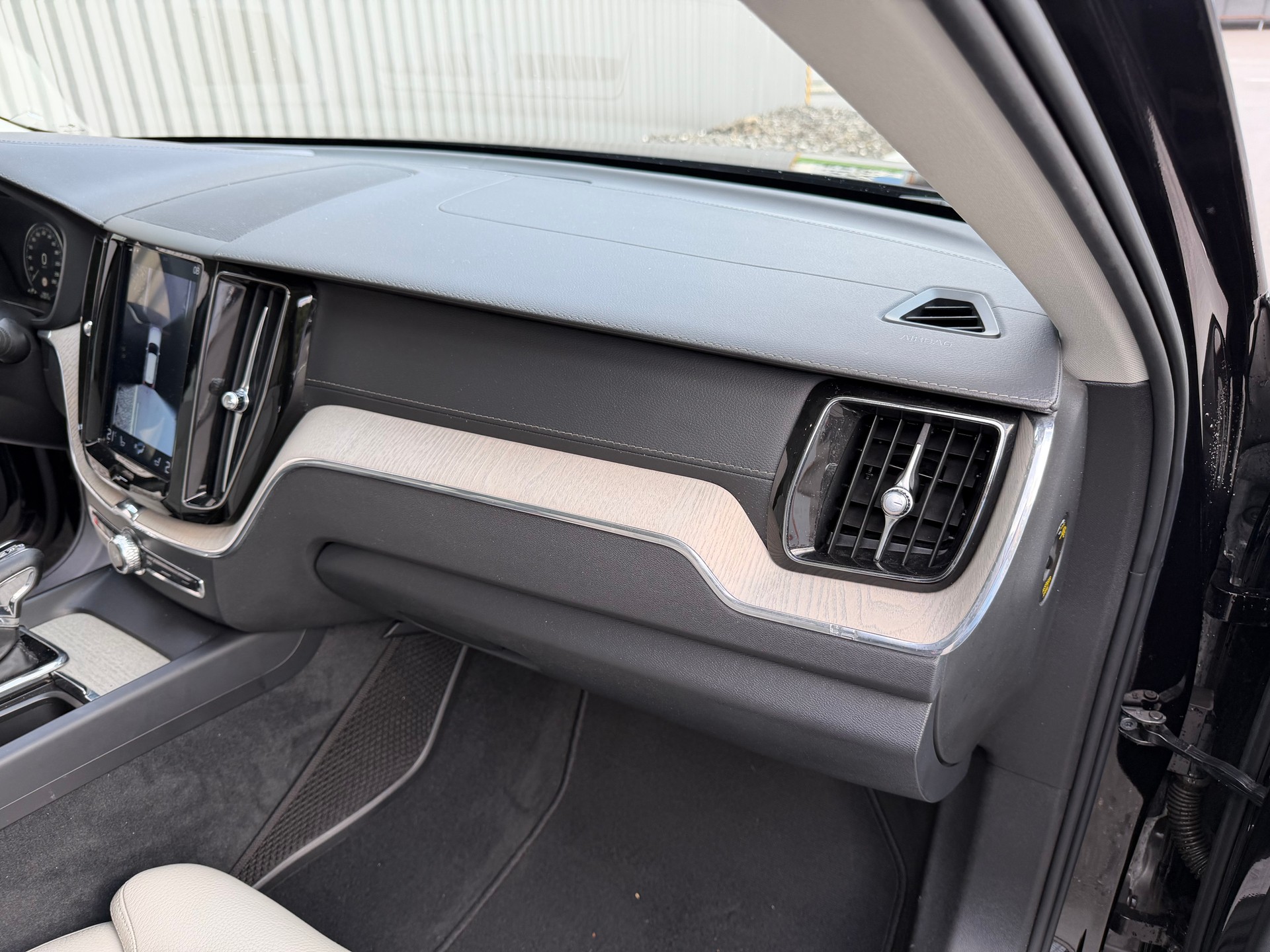 VOLVO XC60 T5 AWD Inscription Geartronic-image-31