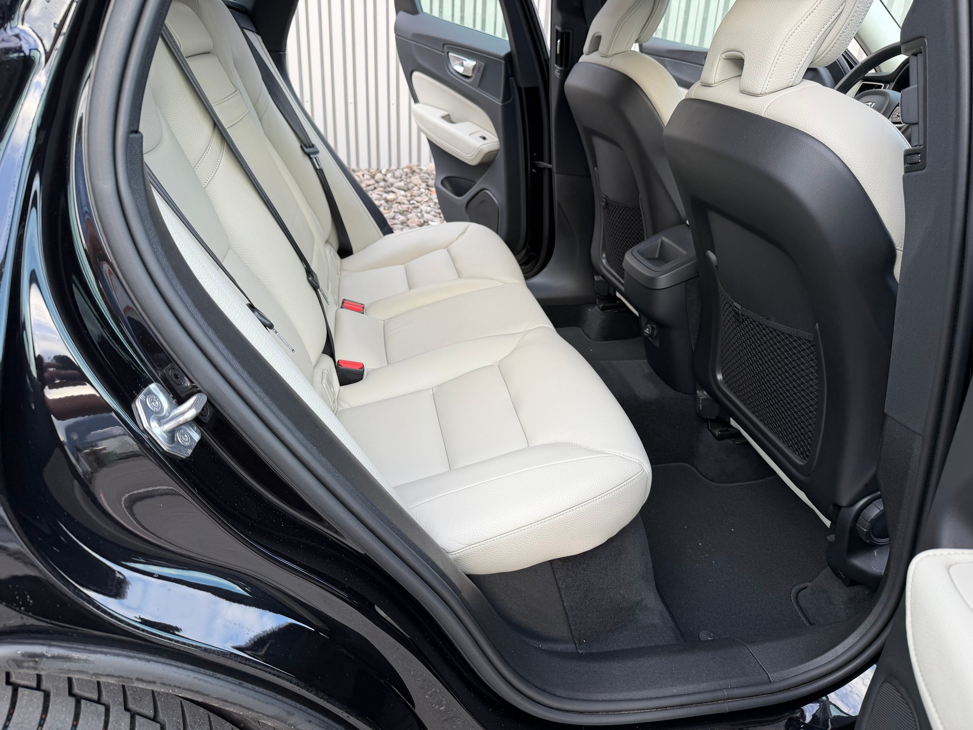 VOLVO XC60 T5 AWD Inscription Geartronic-image-37