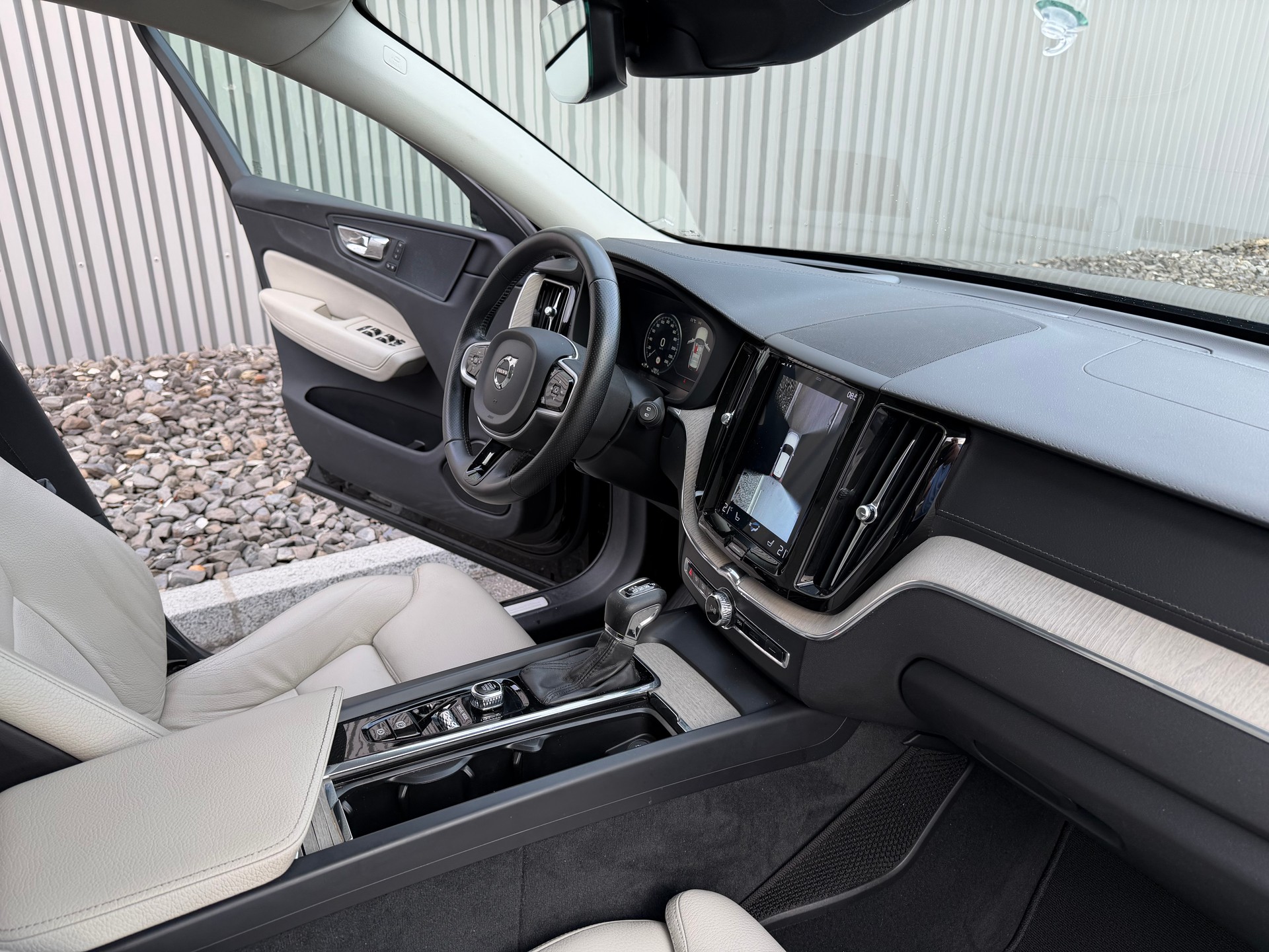 VOLVO XC60 T5 AWD Inscription Geartronic-image-30