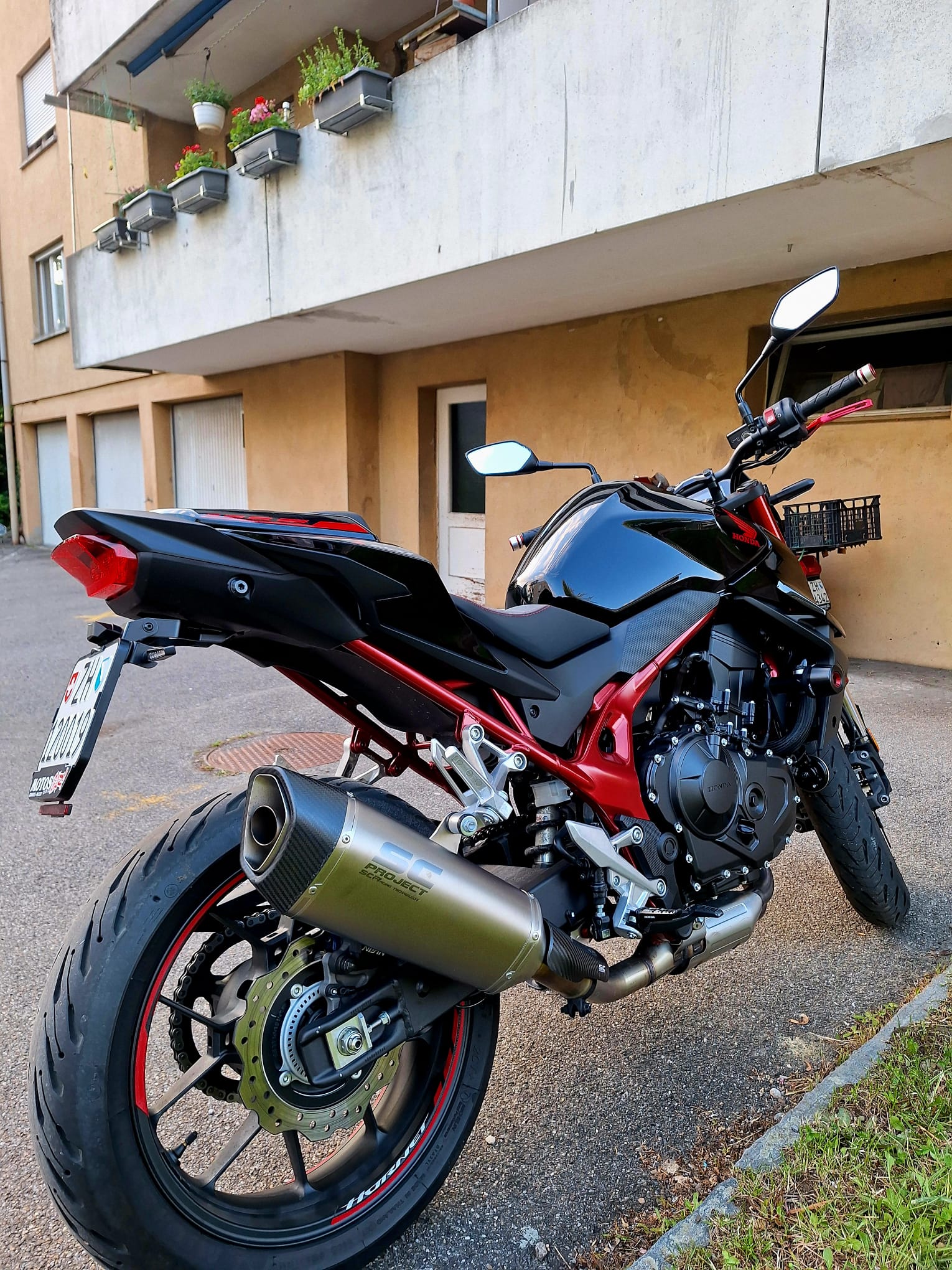 HONDA CB 750 Hornet (35kW)-image-2