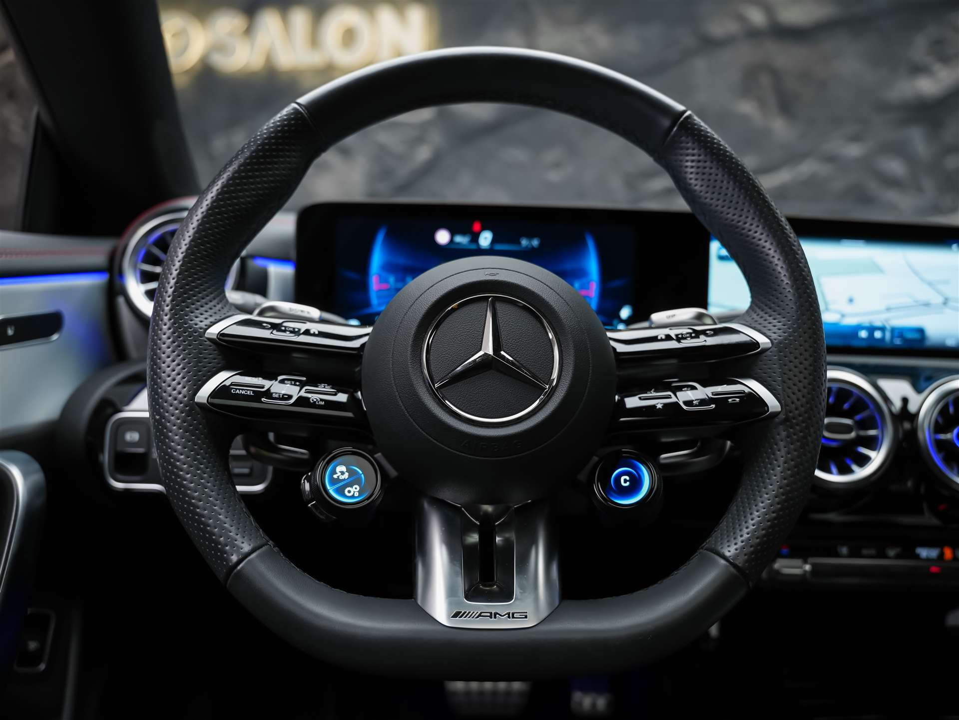 MERCEDES-BENZ CLA 35 AMG 4Matic 8G-DCT *Werksgarantie*Panorama*-image-24
