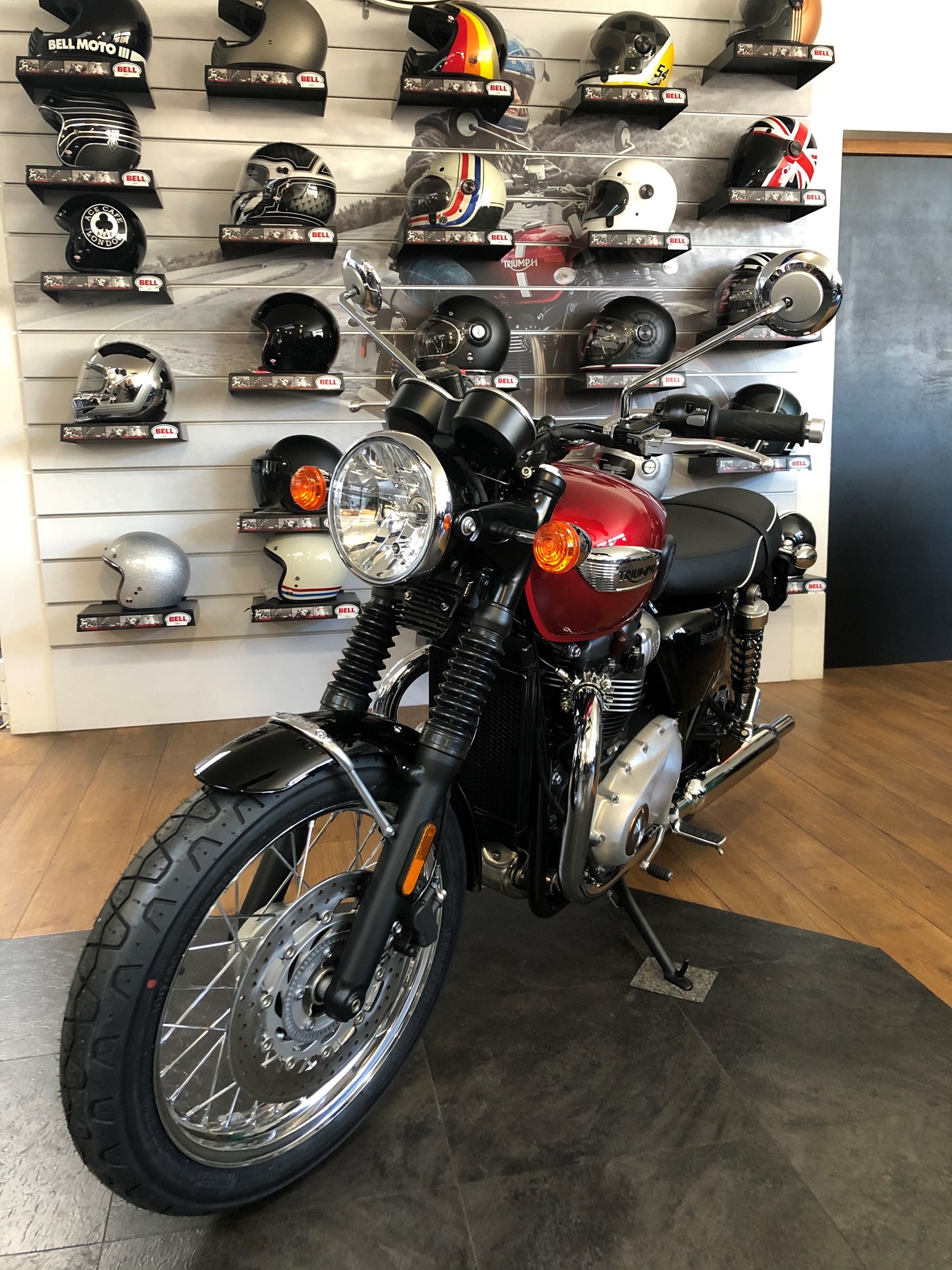 TRIUMPH Bonneville 900 T 100 ABS-image-2