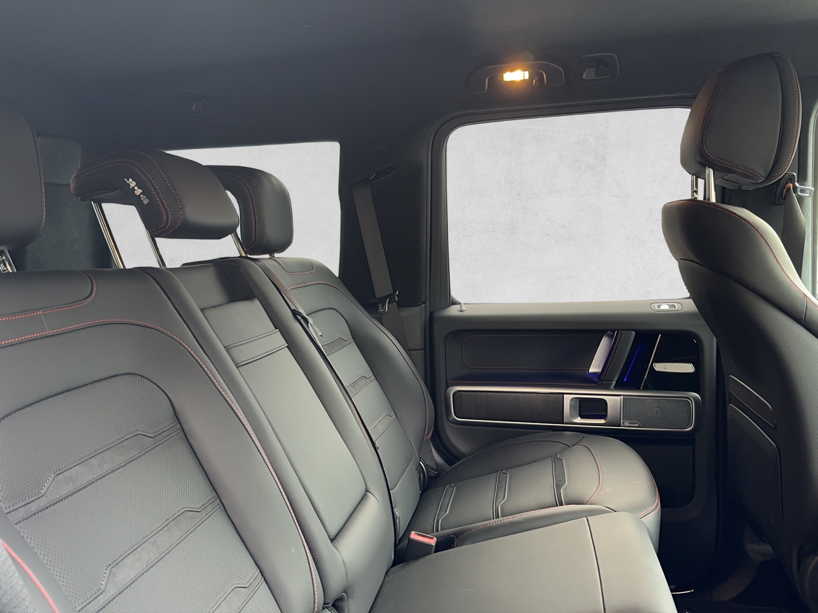 MERCEDES-BENZ G 63 AMG 4x4 Speedshift Plus G-Tronic-image-11