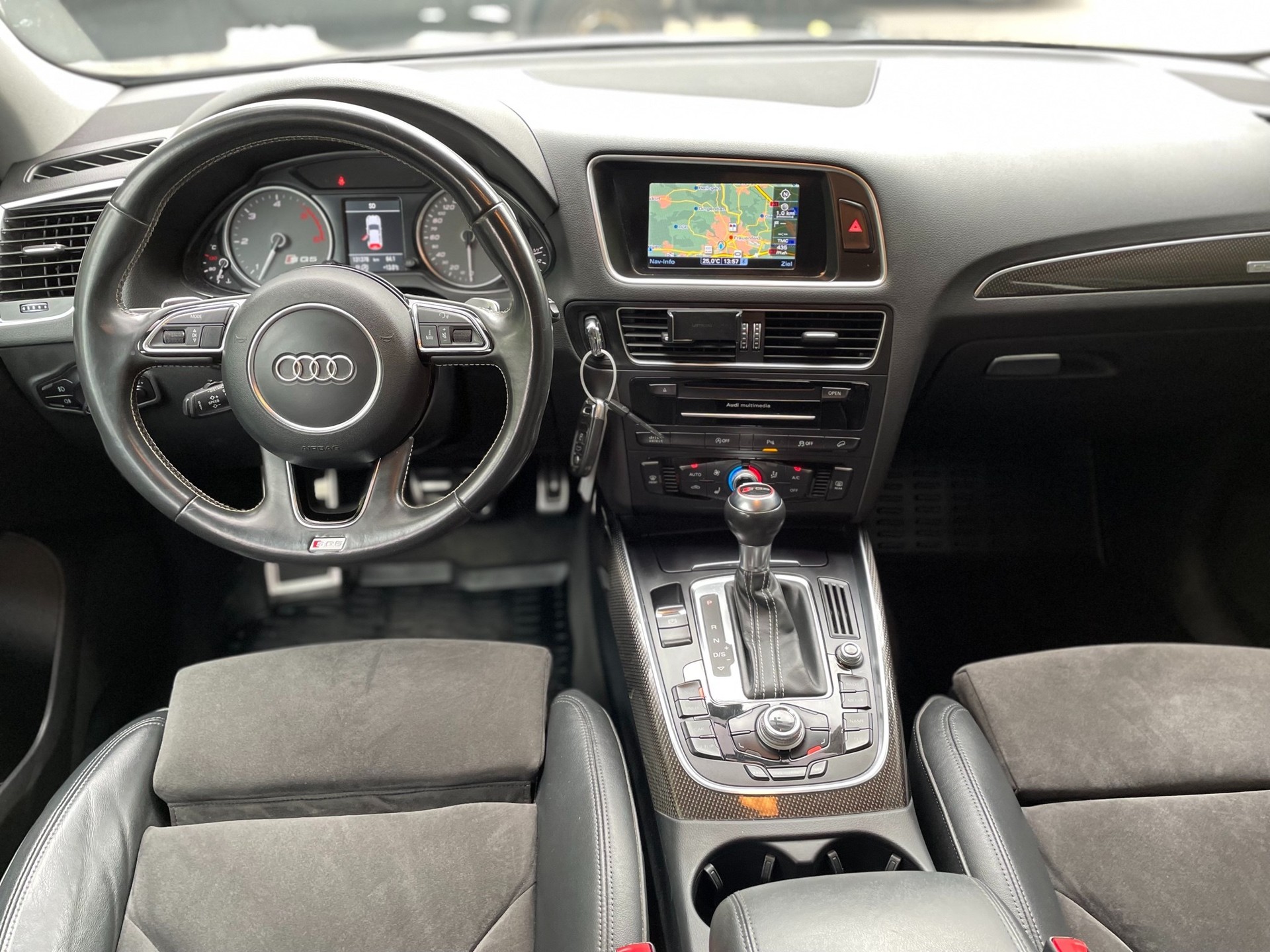 AUDI SQ5 3.0 TDI quattro tiptronic-image-10