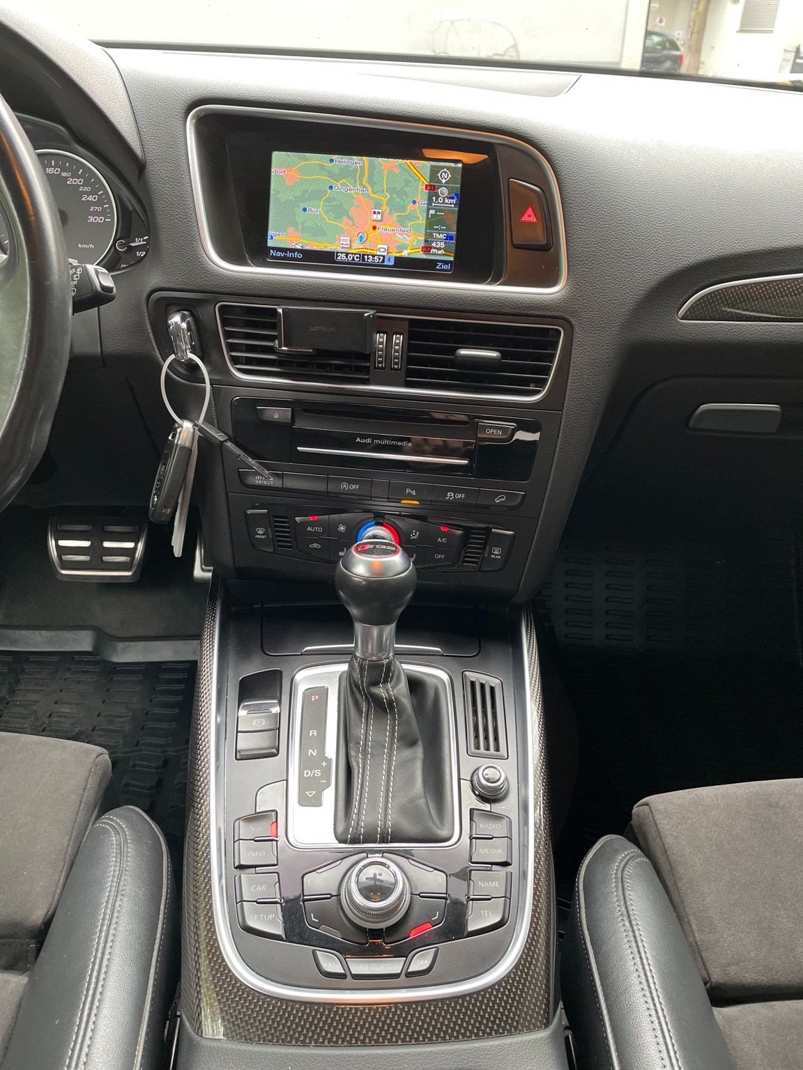 AUDI SQ5 3.0 TDI quattro tiptronic-image-11