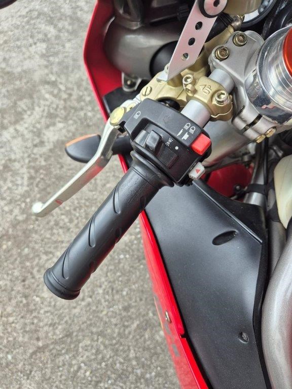 DUCATI 748 E-image-12