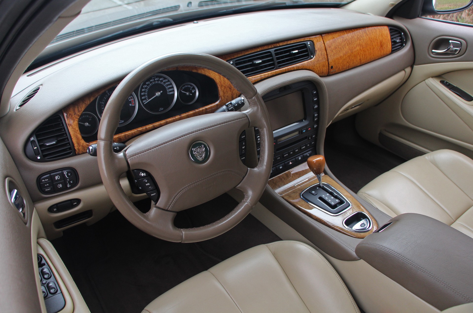 JAGUAR S-Type 2.7d V6 Cornwall-image-6