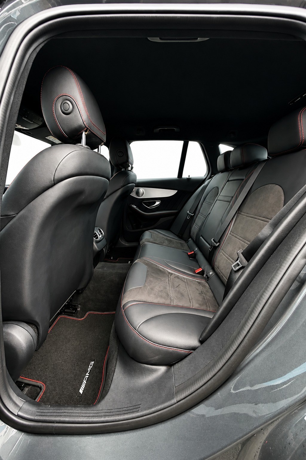 MERCEDES-BENZ C 43 AMG 4Matic 9G-Tronic-image-16
