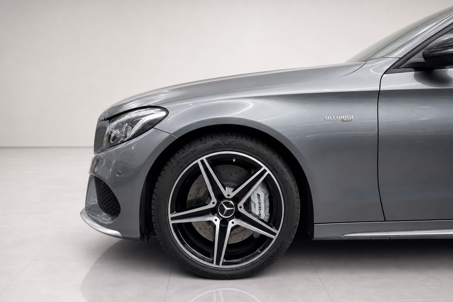 MERCEDES-BENZ C 43 AMG 4Matic 9G-Tronic-image-9