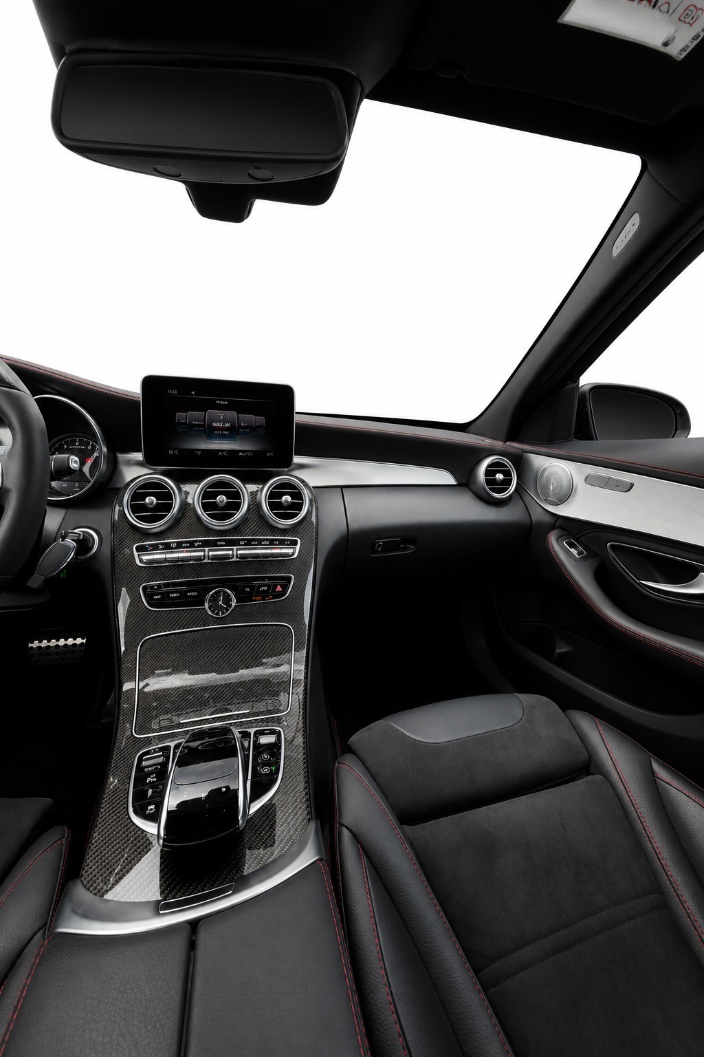 MERCEDES-BENZ C 43 AMG 4Matic 9G-Tronic-image-15