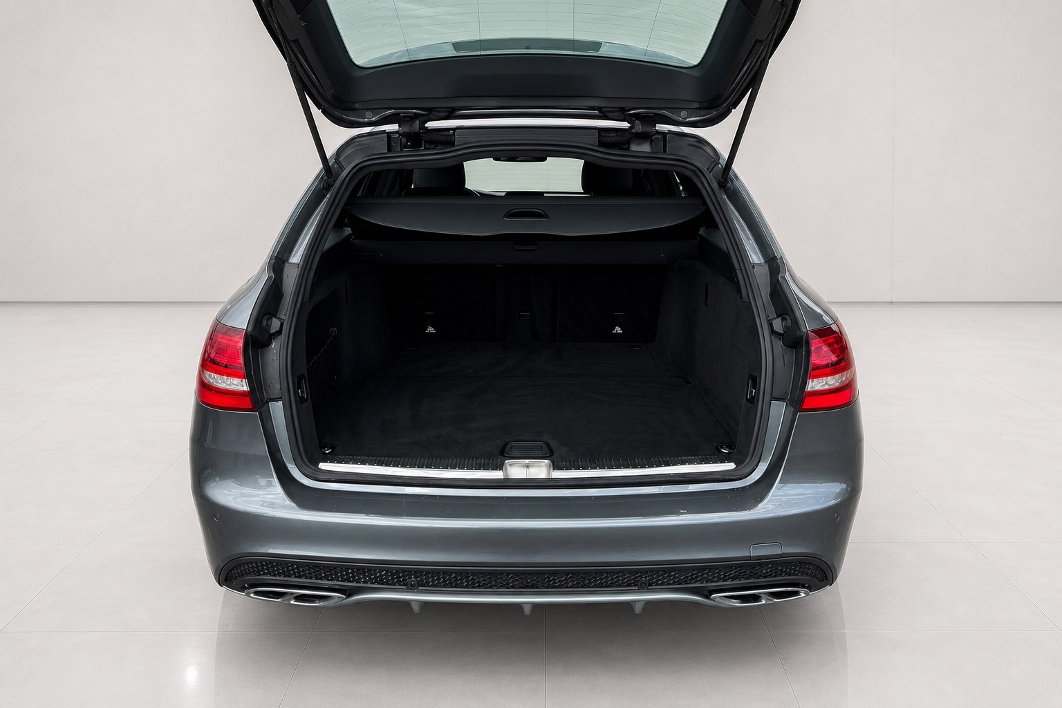 MERCEDES-BENZ C 43 AMG 4Matic 9G-Tronic-image-4