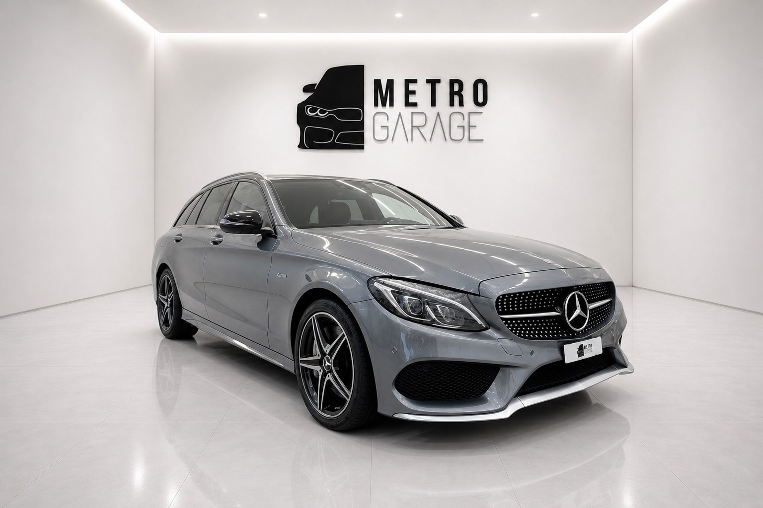 MERCEDES-BENZ C 43 AMG 4Matic 9G-Tronic-image-7