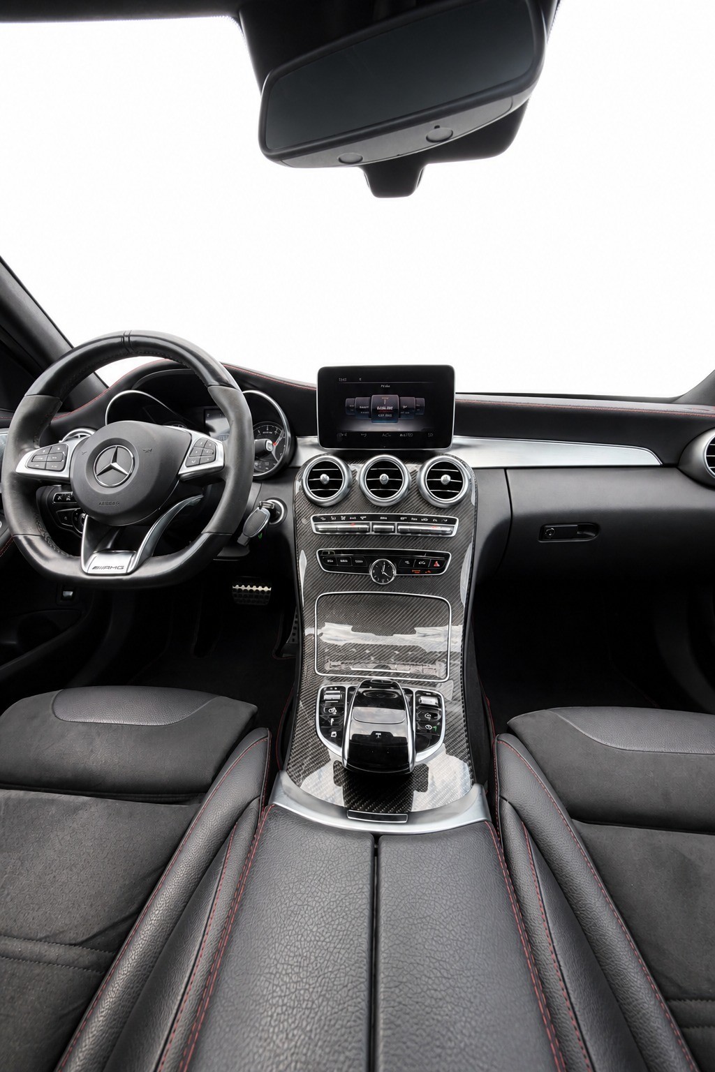 MERCEDES-BENZ C 43 AMG 4Matic 9G-Tronic-image-14