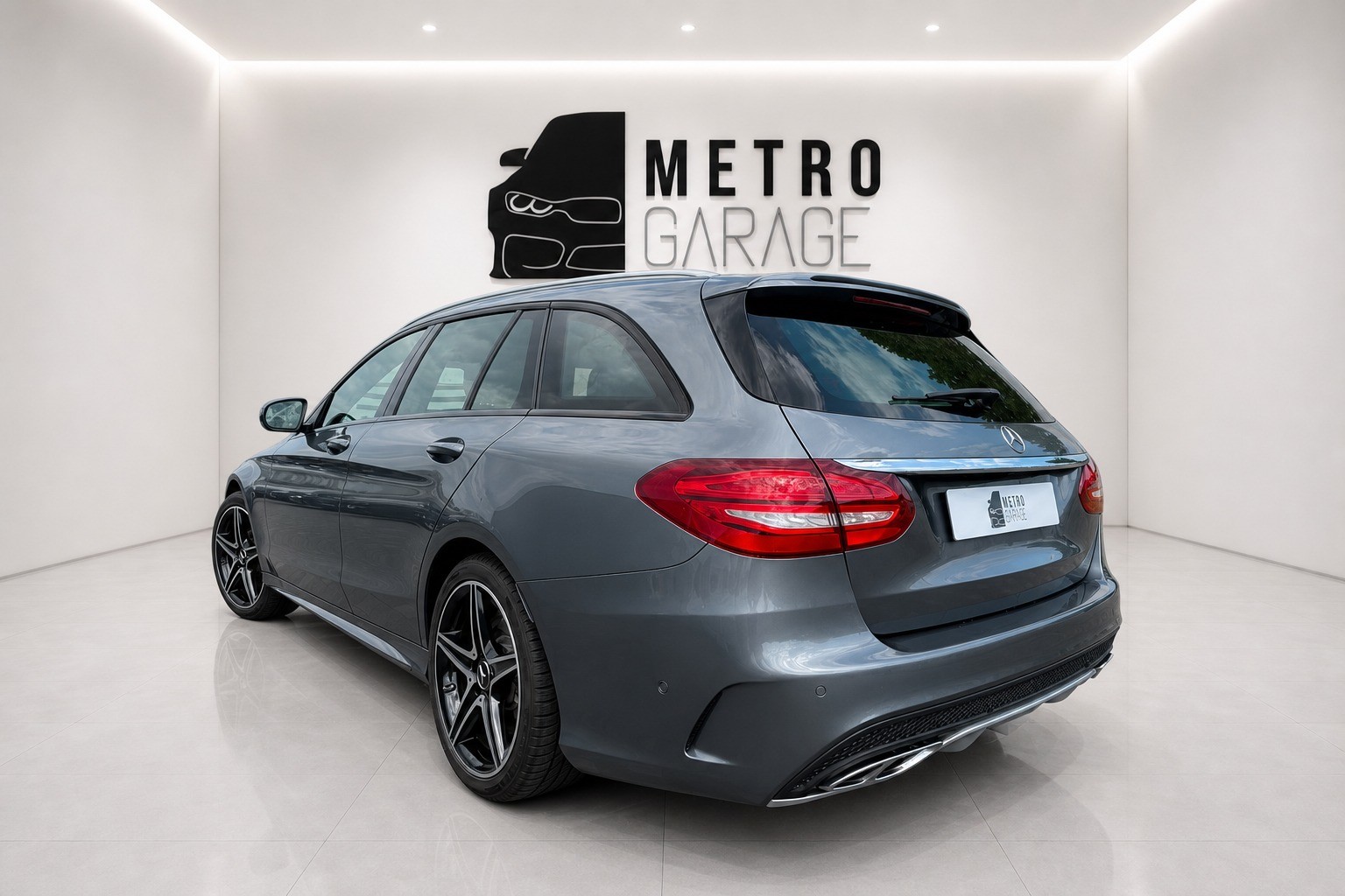 MERCEDES-BENZ C 43 AMG 4Matic 9G-Tronic-showroom-element-2