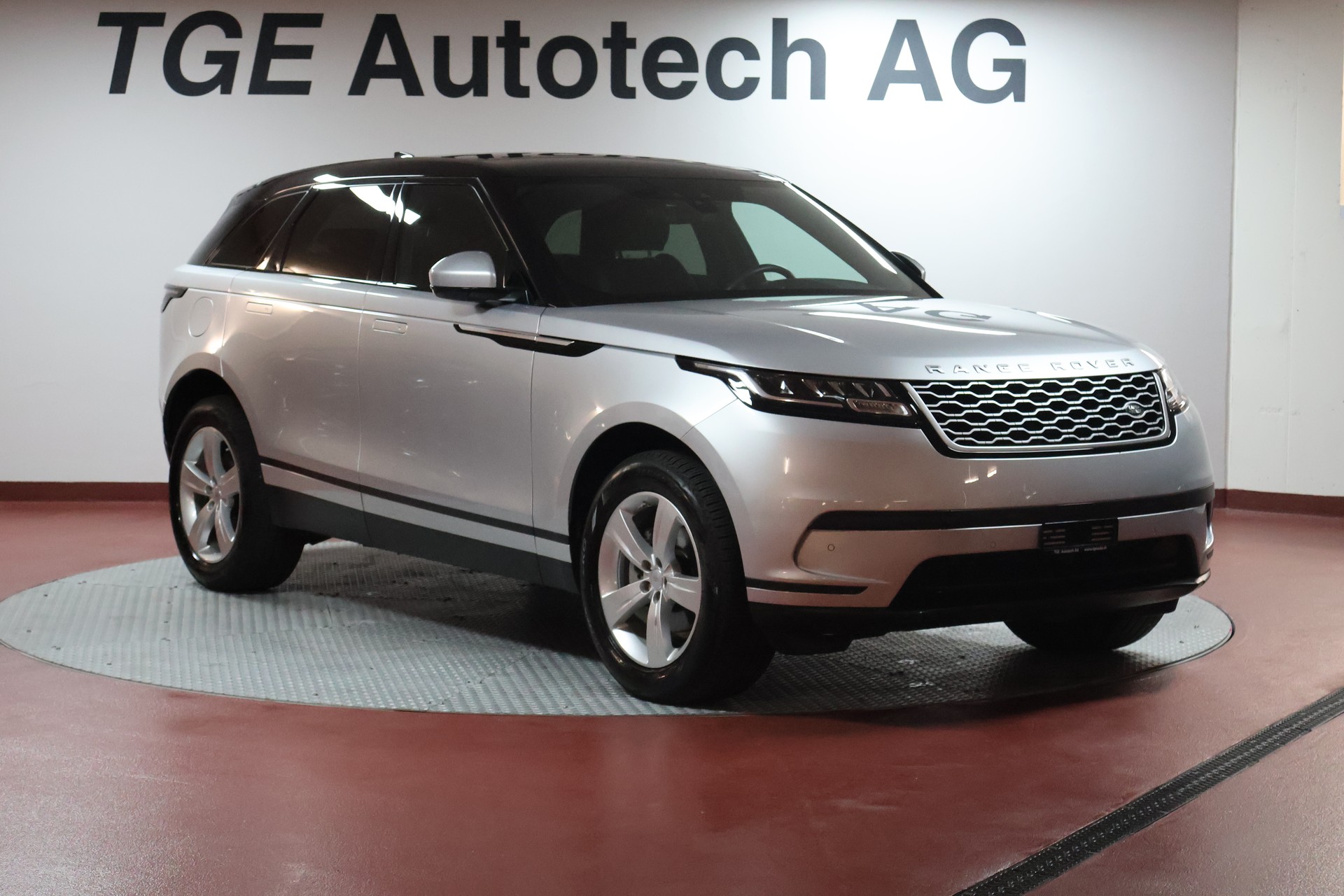 LAND ROVER Range Rover Velar P 250 Automatic-showroom-element-2
