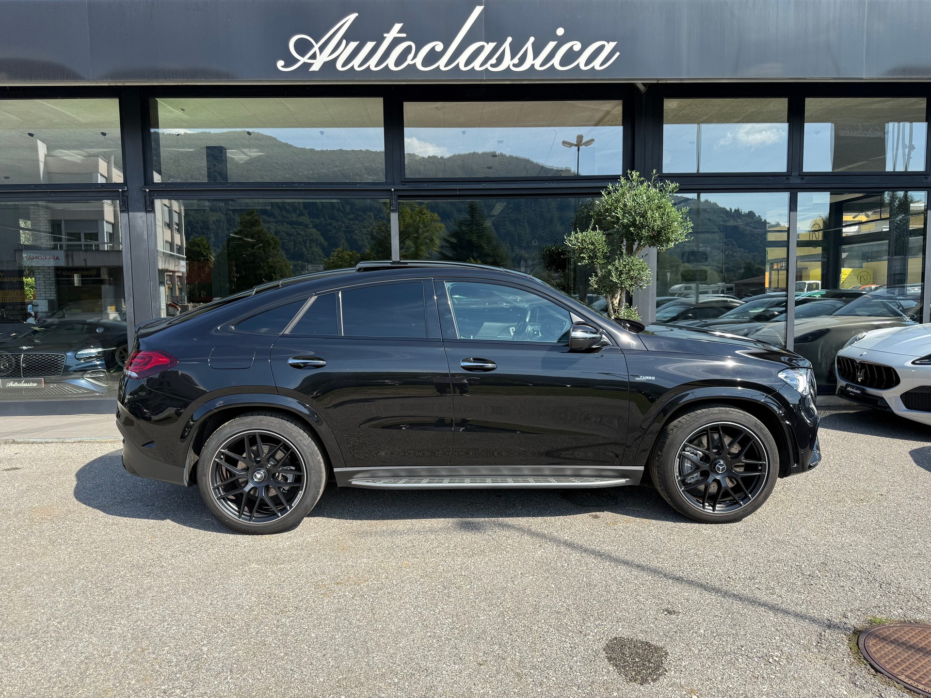 MERCEDES-BENZ GLE Coupé 53 AMG 4Matic+ Speedshift-showroom-element-3