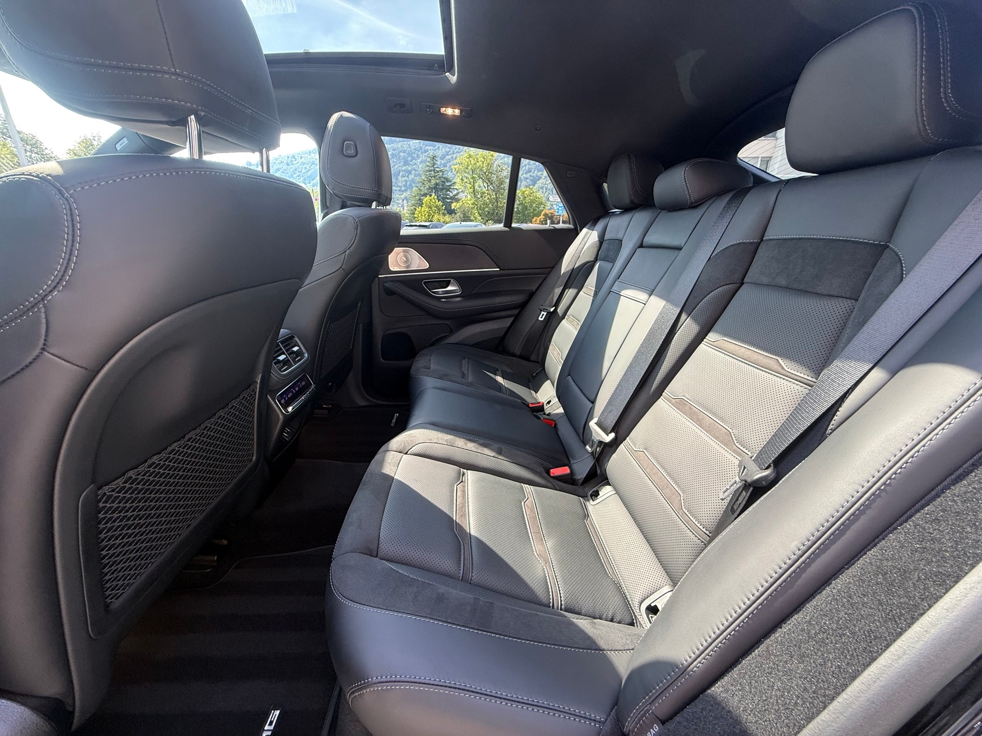 MERCEDES-BENZ GLE Coupé 53 AMG 4Matic+ Speedshift-image-17