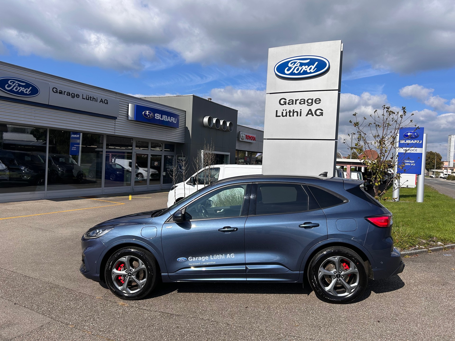 FORD Kuga 2.5 PHEV ST-Line X 2WD-image-1
