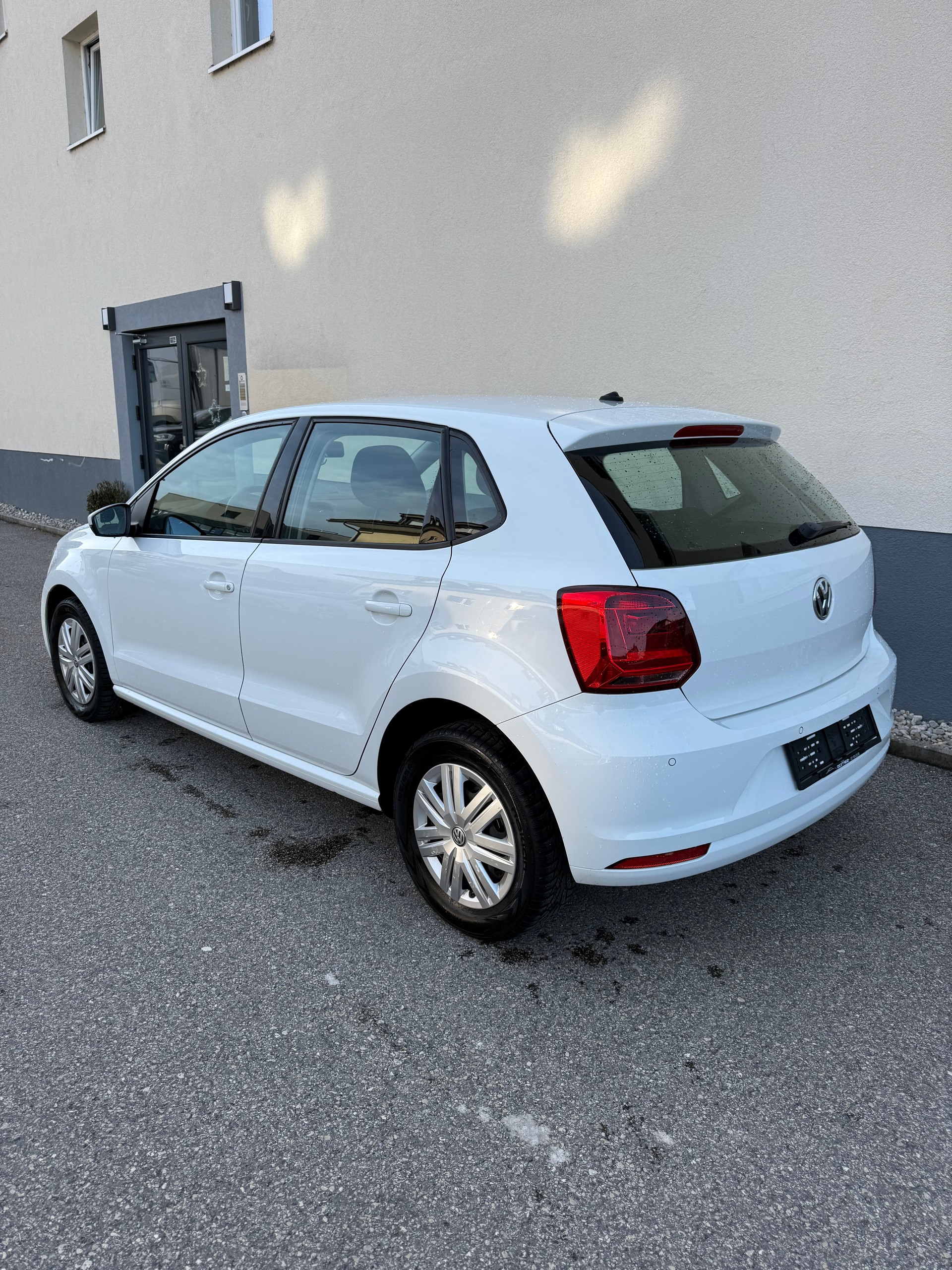 VW Polo 1.0 BMT Trendline-image-5