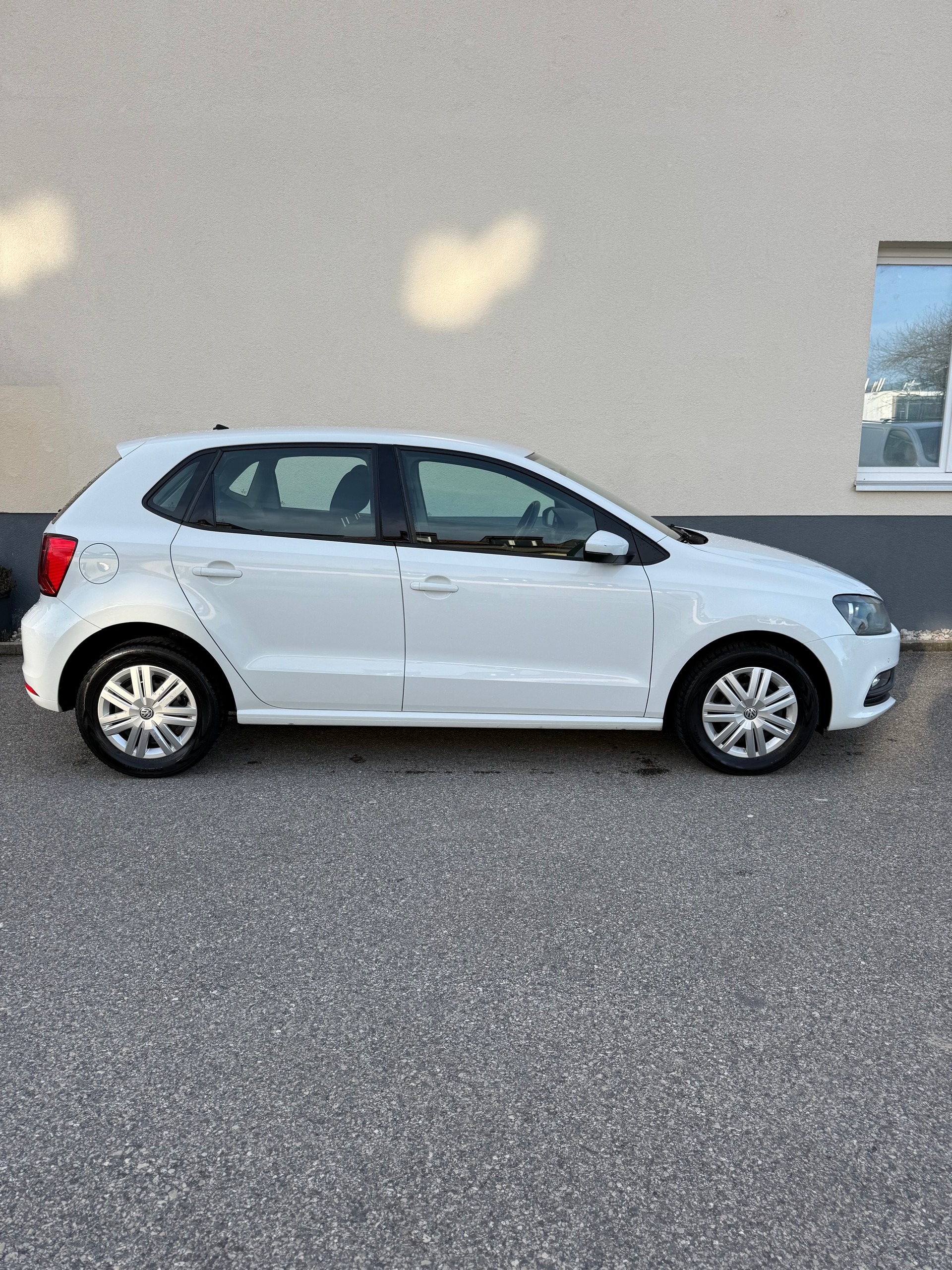 VW Polo 1.0 BMT Trendline-showroom-element-2