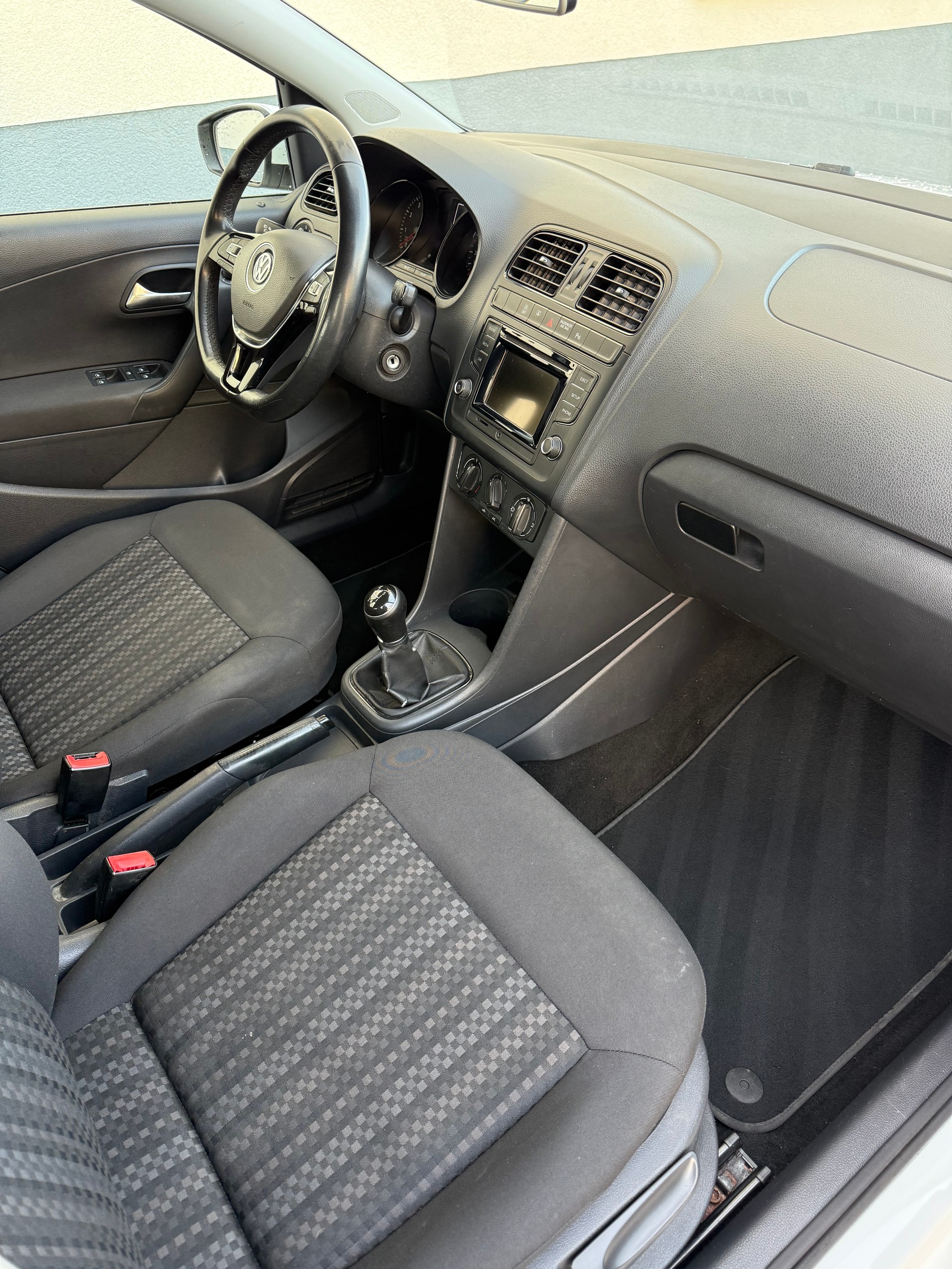 VW Polo 1.0 BMT Trendline-image-10