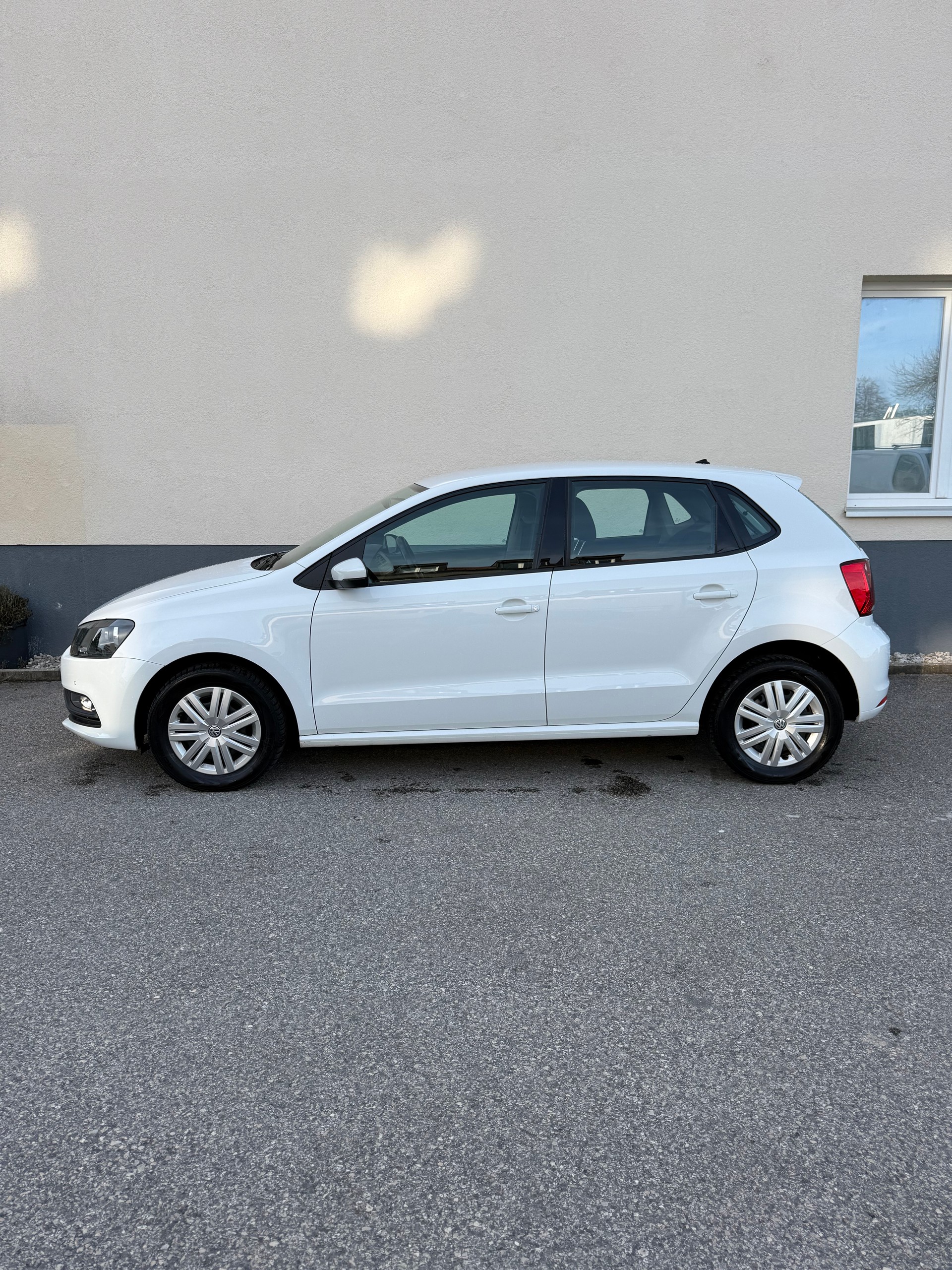 VW Polo 1.0 BMT Trendline-image-6