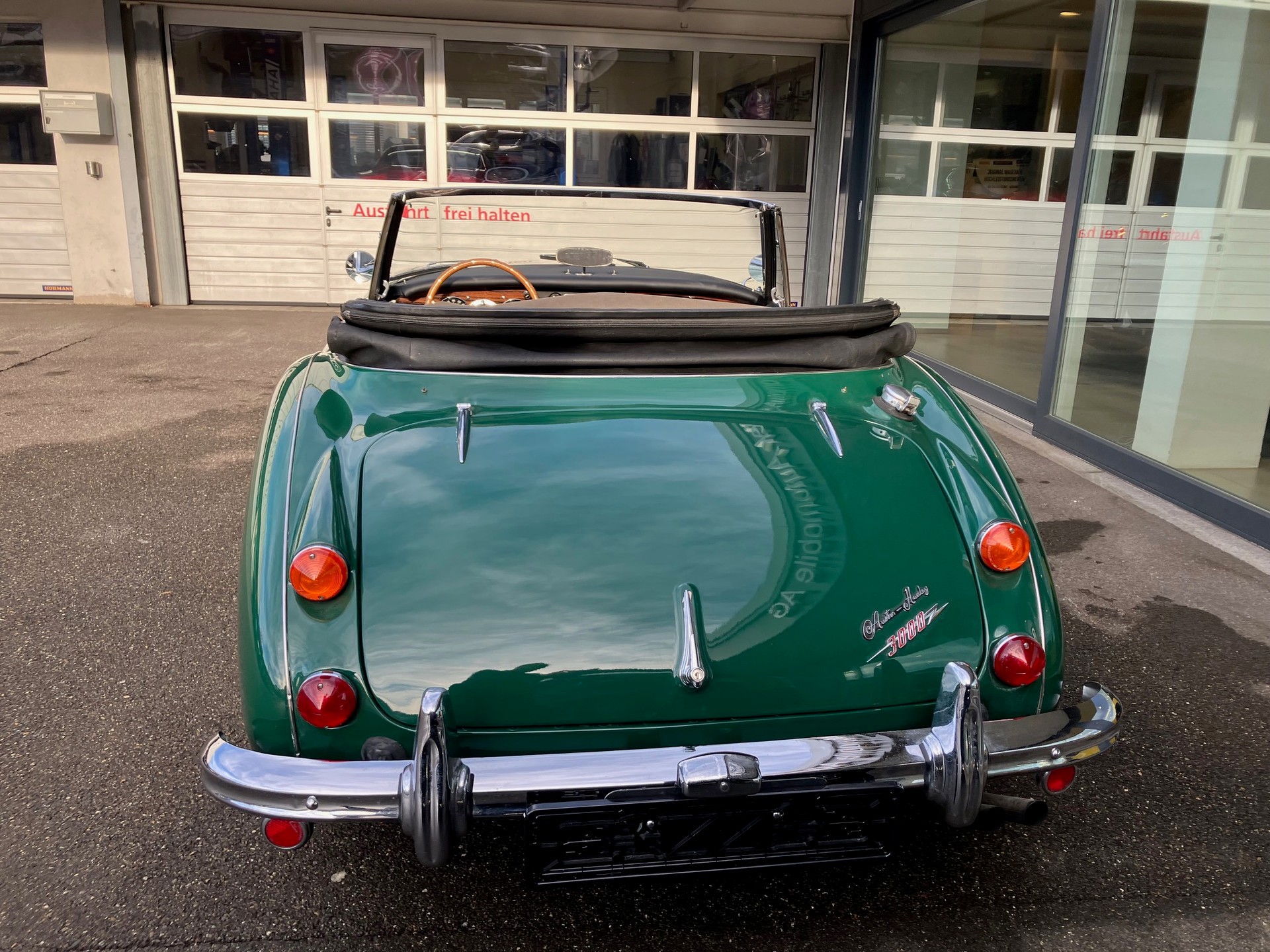 AUSTIN-HEALEY 3000 MK III-image-17