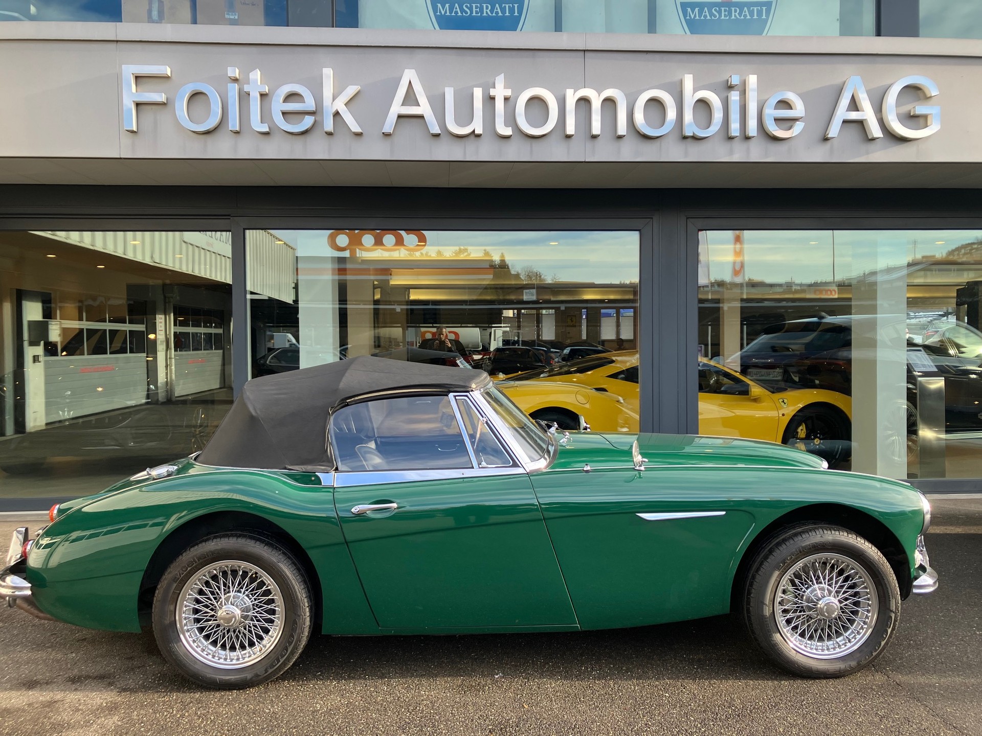 AUSTIN-HEALEY 3000 MK III-showroom-element-1