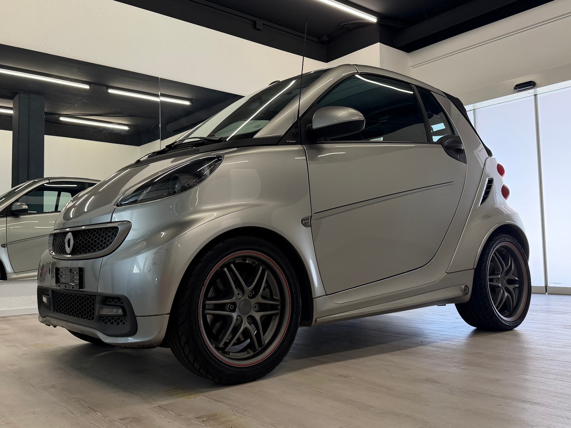 SMART fortwo Brabus Xclusive softouch-showroom-element-1
