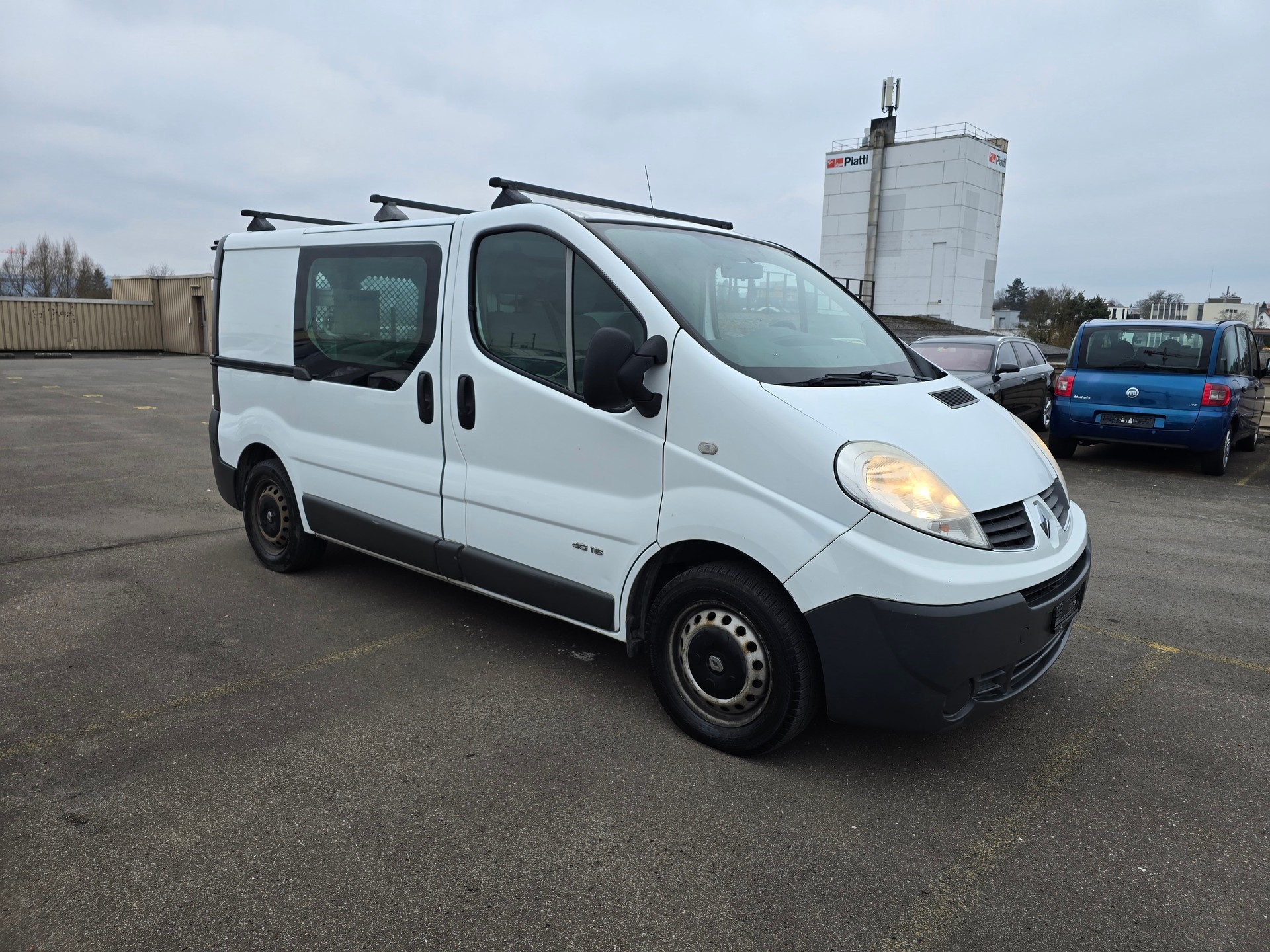 RENAULT Trafic 2.0 dCi 115 2.9t L1H1