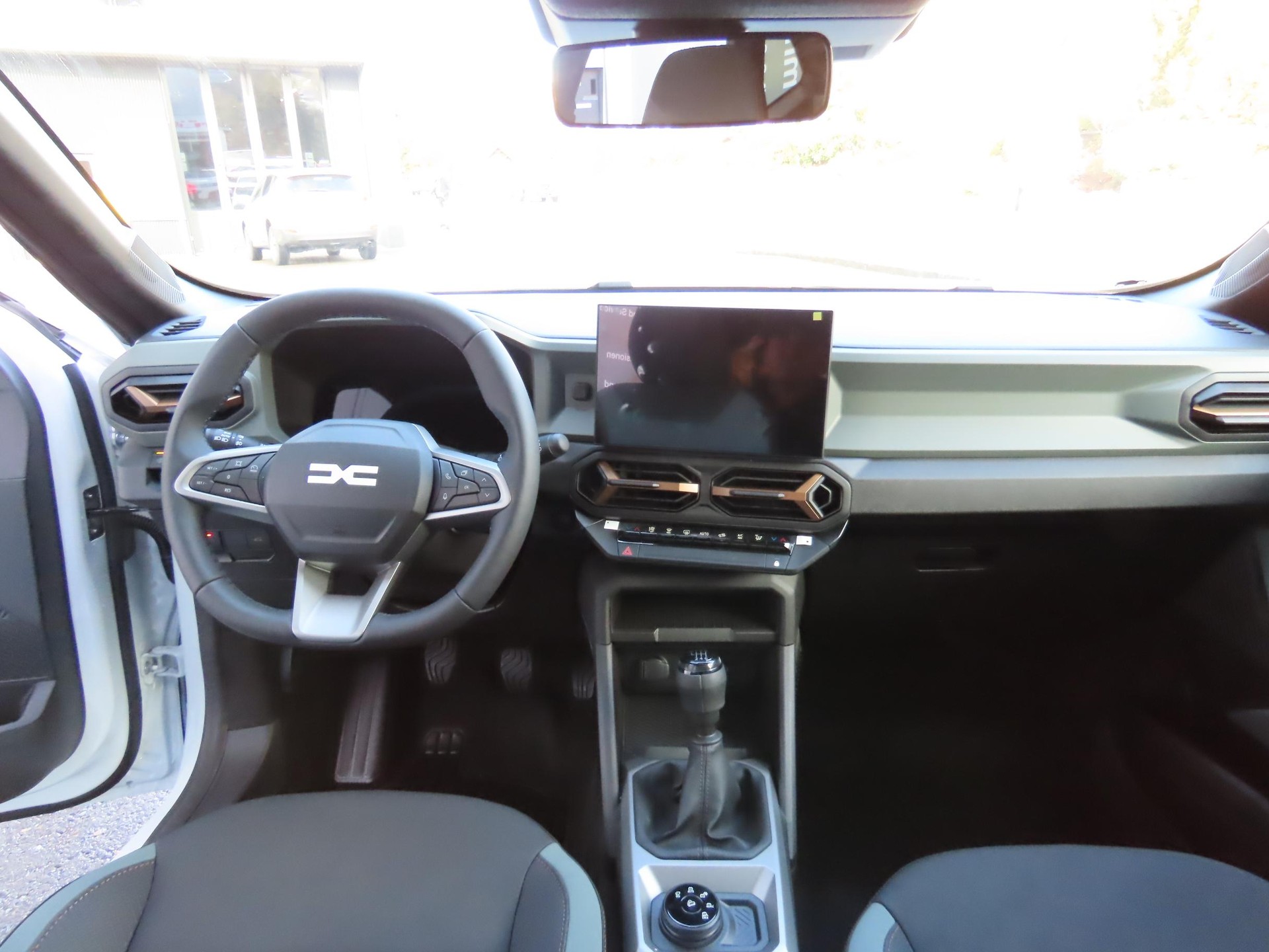 DACIA Bigster 1.2 TCe Extreme 4WD-image-11