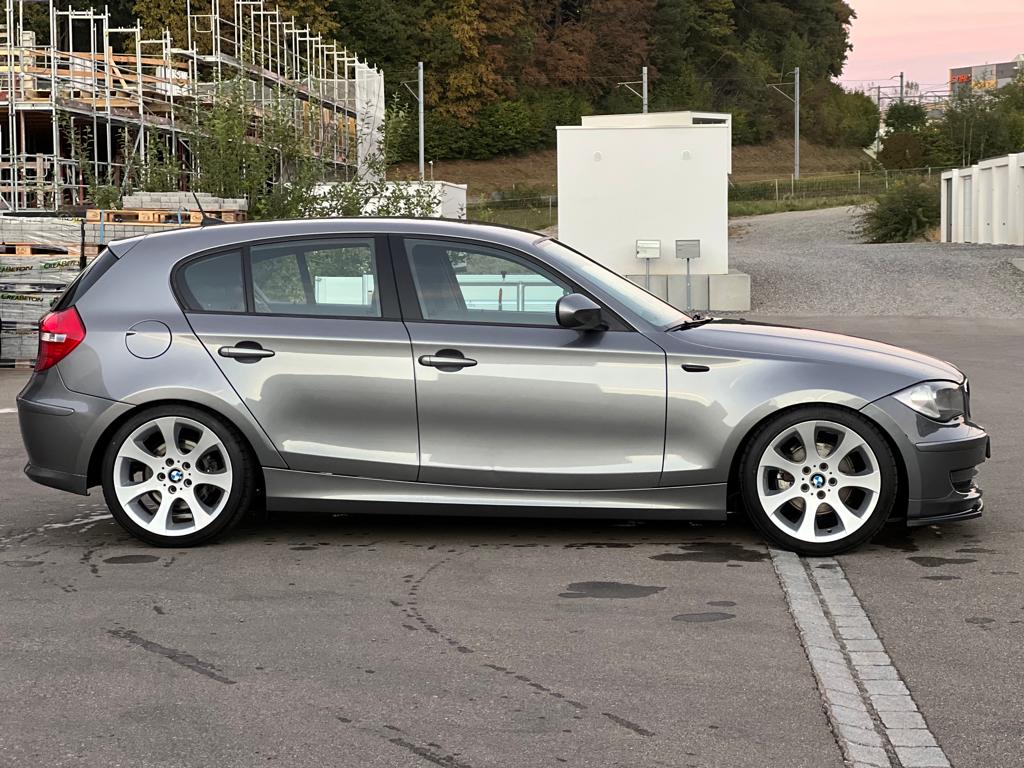 BMW 120d Dynamic Edition Steptronic-image-5
