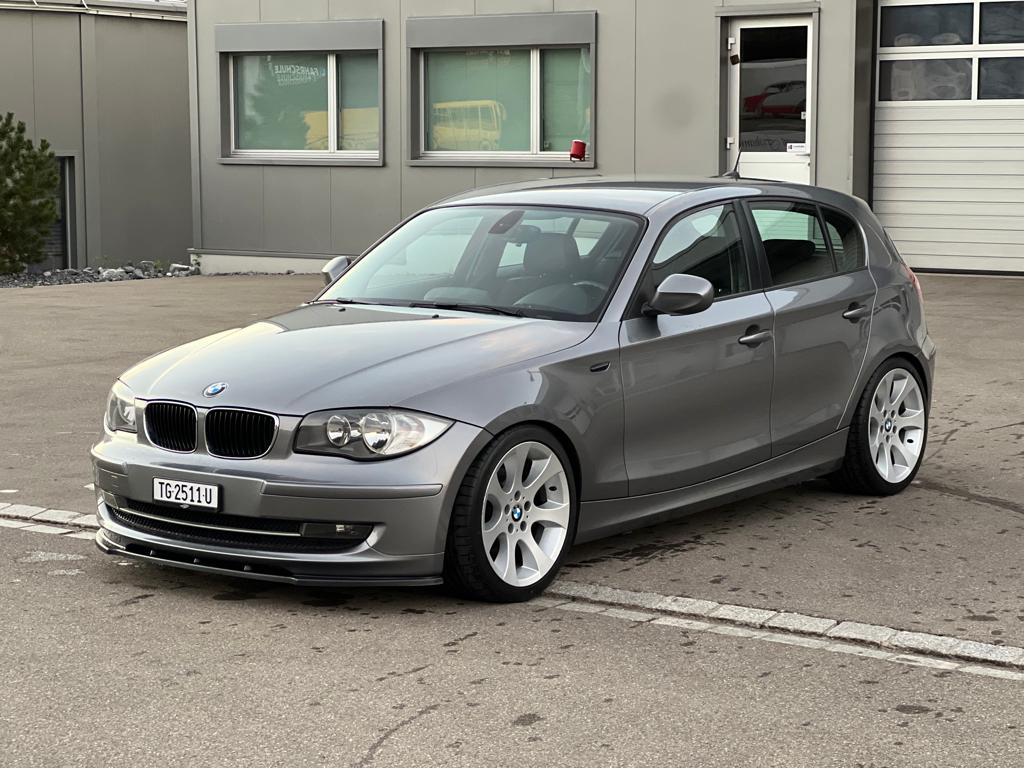 BMW 120d Dynamic Edition Steptronic-showroom-element-1
