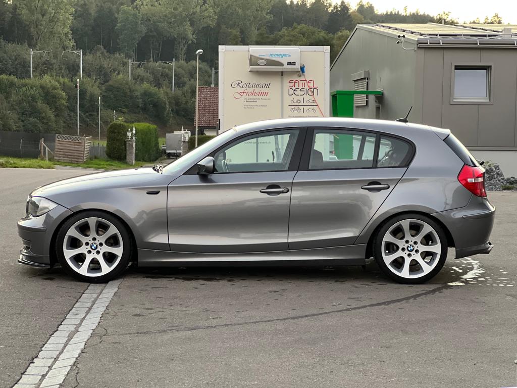 BMW 120d Dynamic Edition Steptronic-showroom-element-2