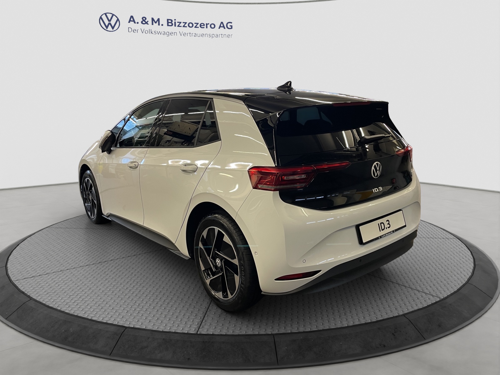 VW ID.3 Pro 59 kWh Pro United-showroom-element-2