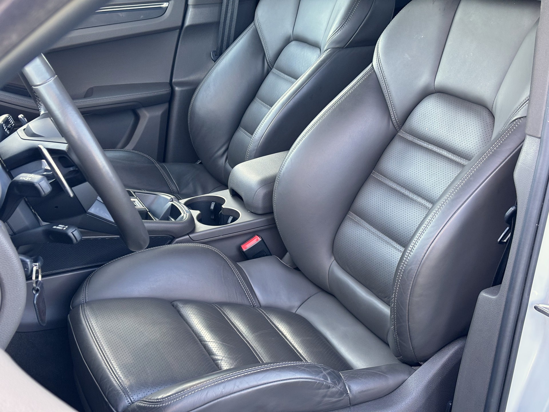 PORSCHE Macan PDK-image-24