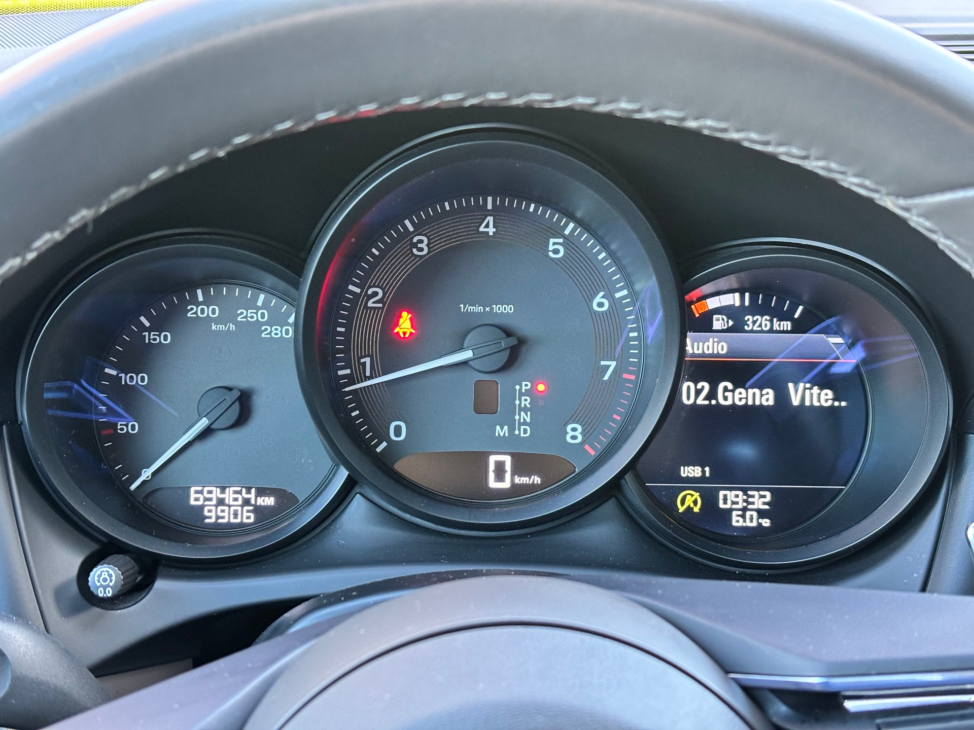 PORSCHE Macan PDK-image-17