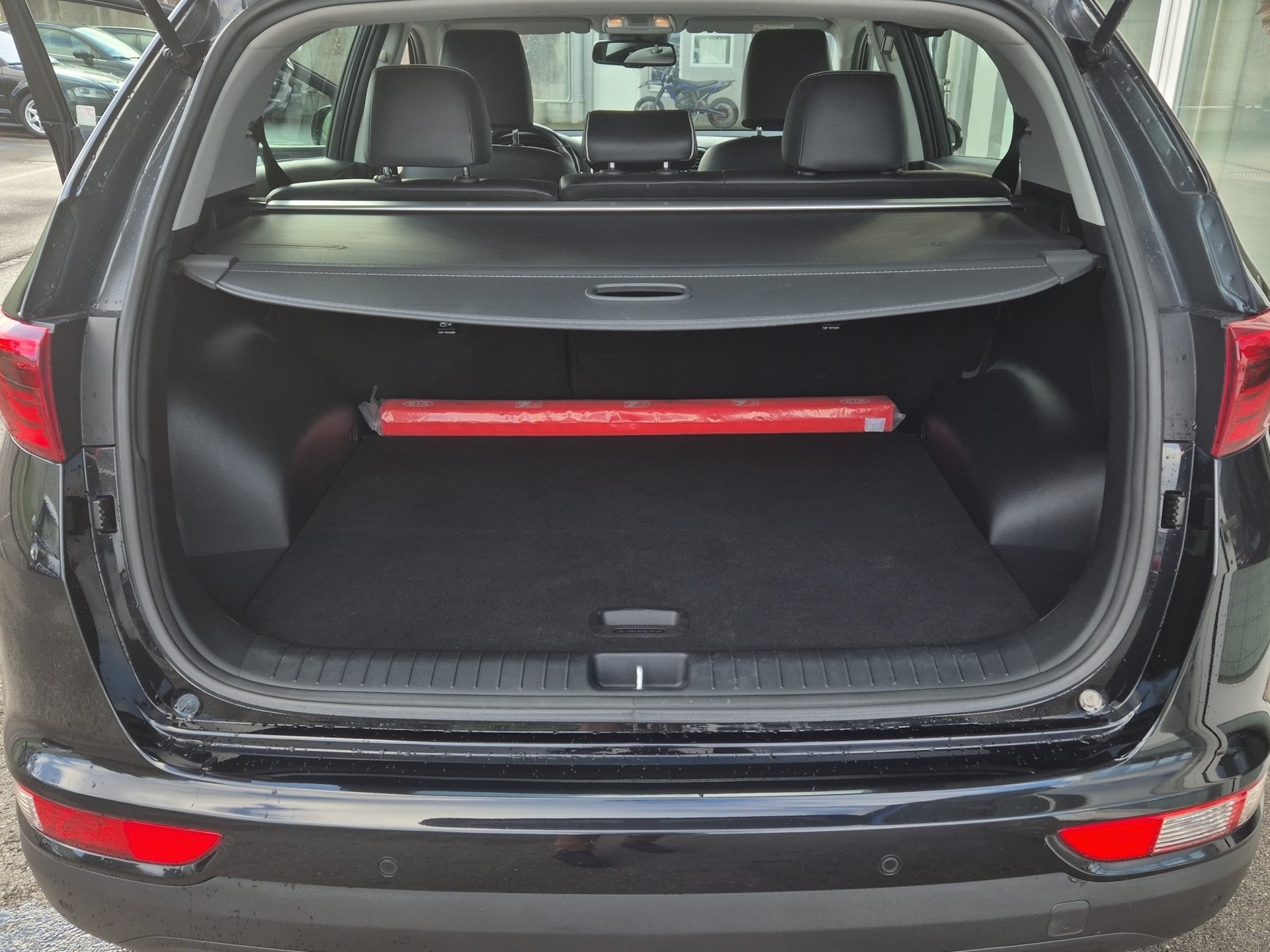 KIA Sportage 2.0CRDi Style 4WD Automat-image-23