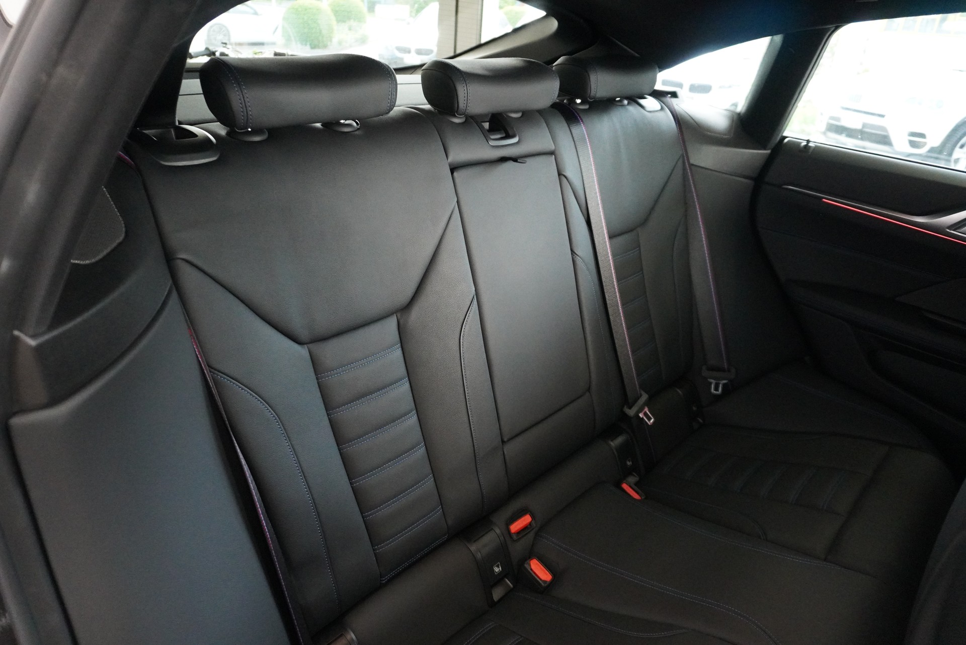 BMW i4 M50 M Sport Pro-image-14