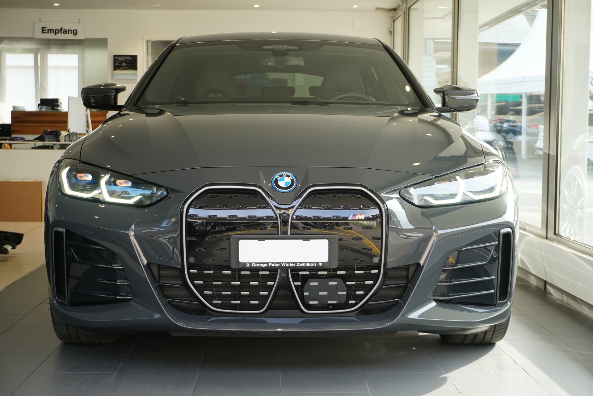 BMW i4 M50 M Sport Pro-showroom-element-1