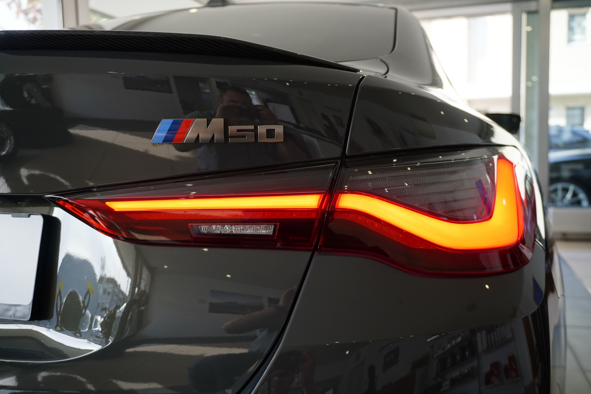 BMW i4 M50 M Sport Pro-image-18