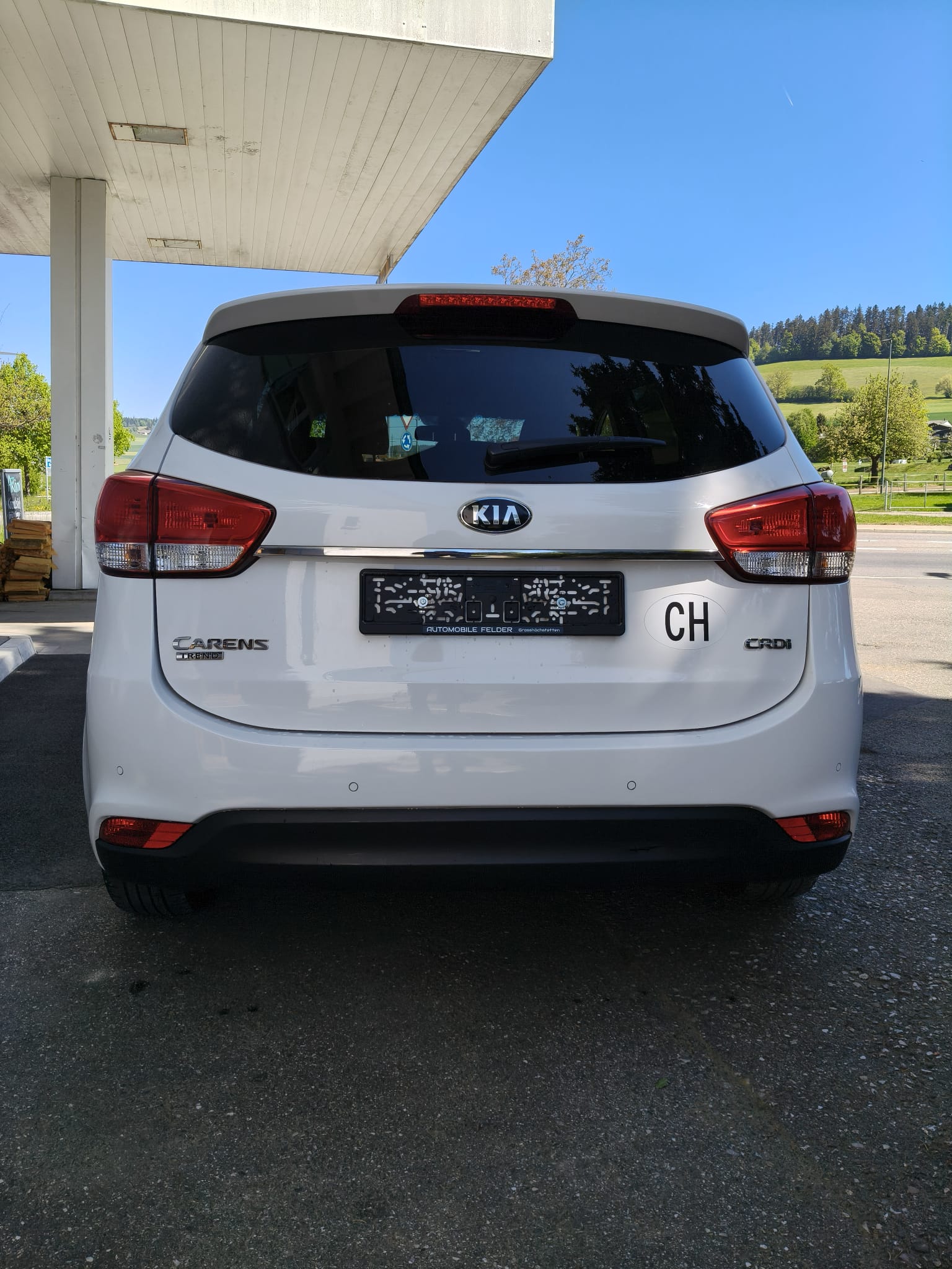KIA Carens 1.7 CRDi Trend DCT-image-5