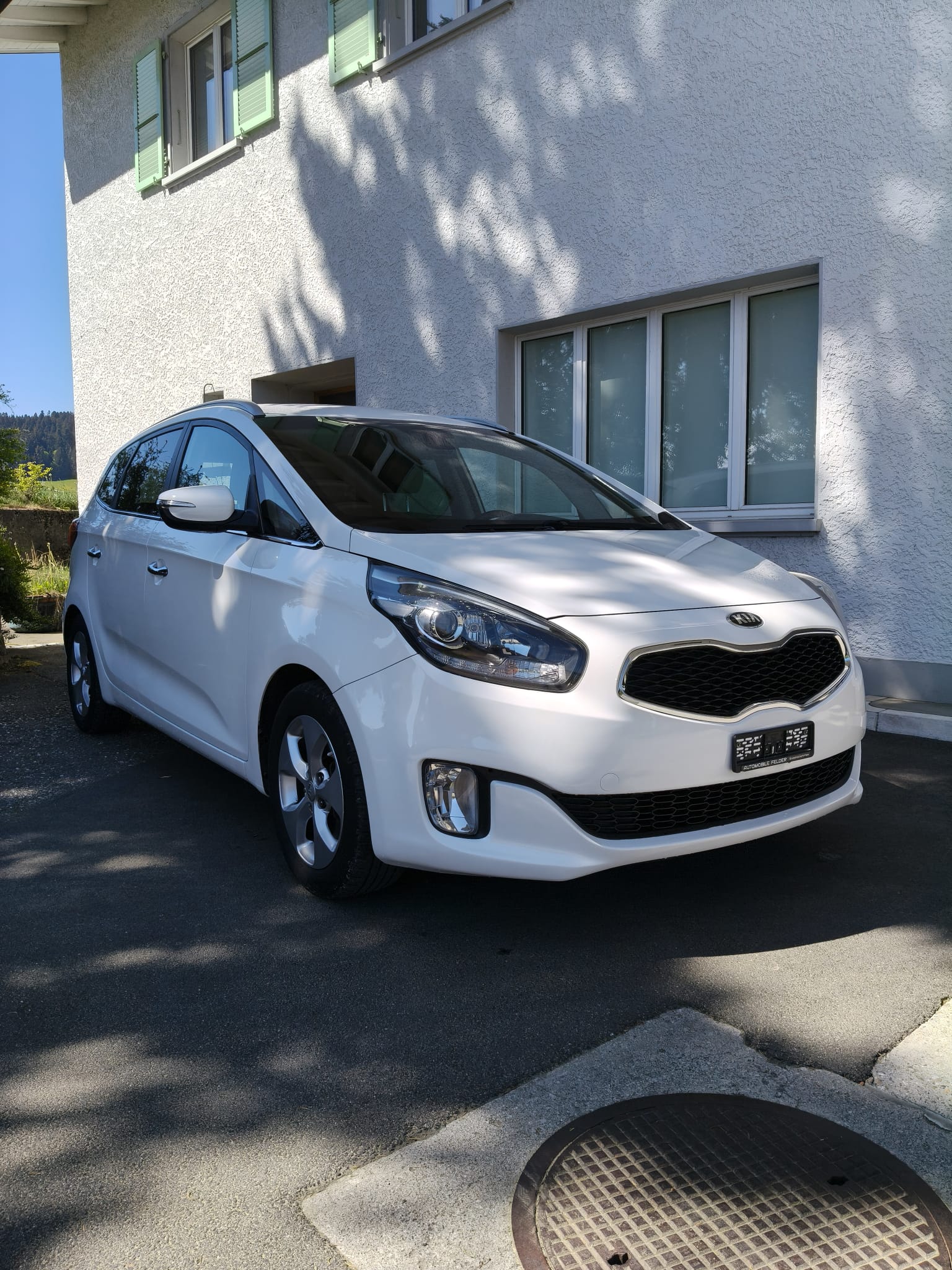 KIA Carens 1.7 CRDi Trend DCT
