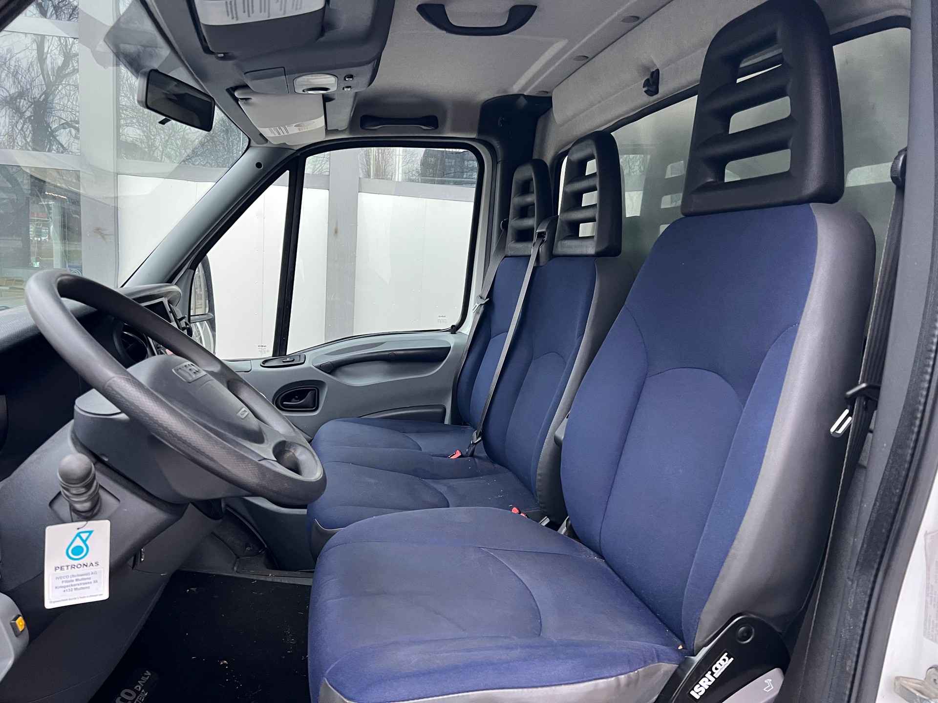 IVECO DAILY 35 S 14 G-image-12