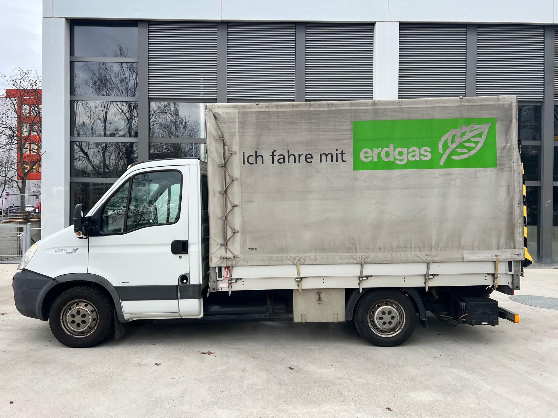 IVECO DAILY 35 S 14 G-image-8