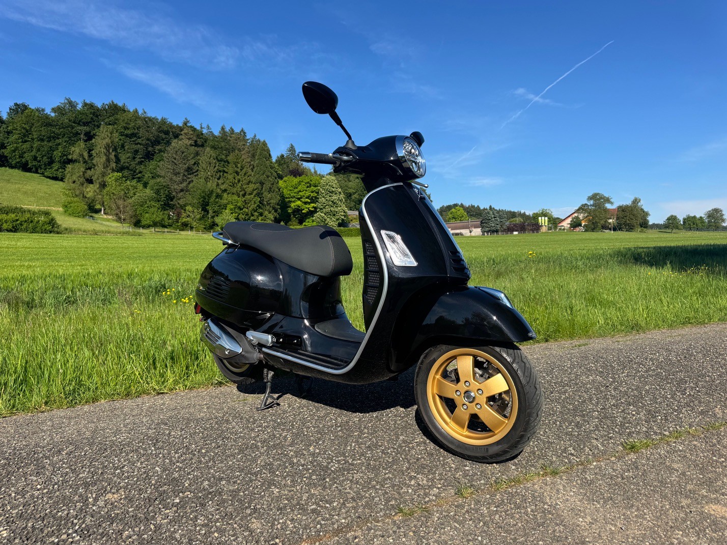 PIAGGIO Vespa GTS 300 HPE Super Tech ABS/ASR-image-14