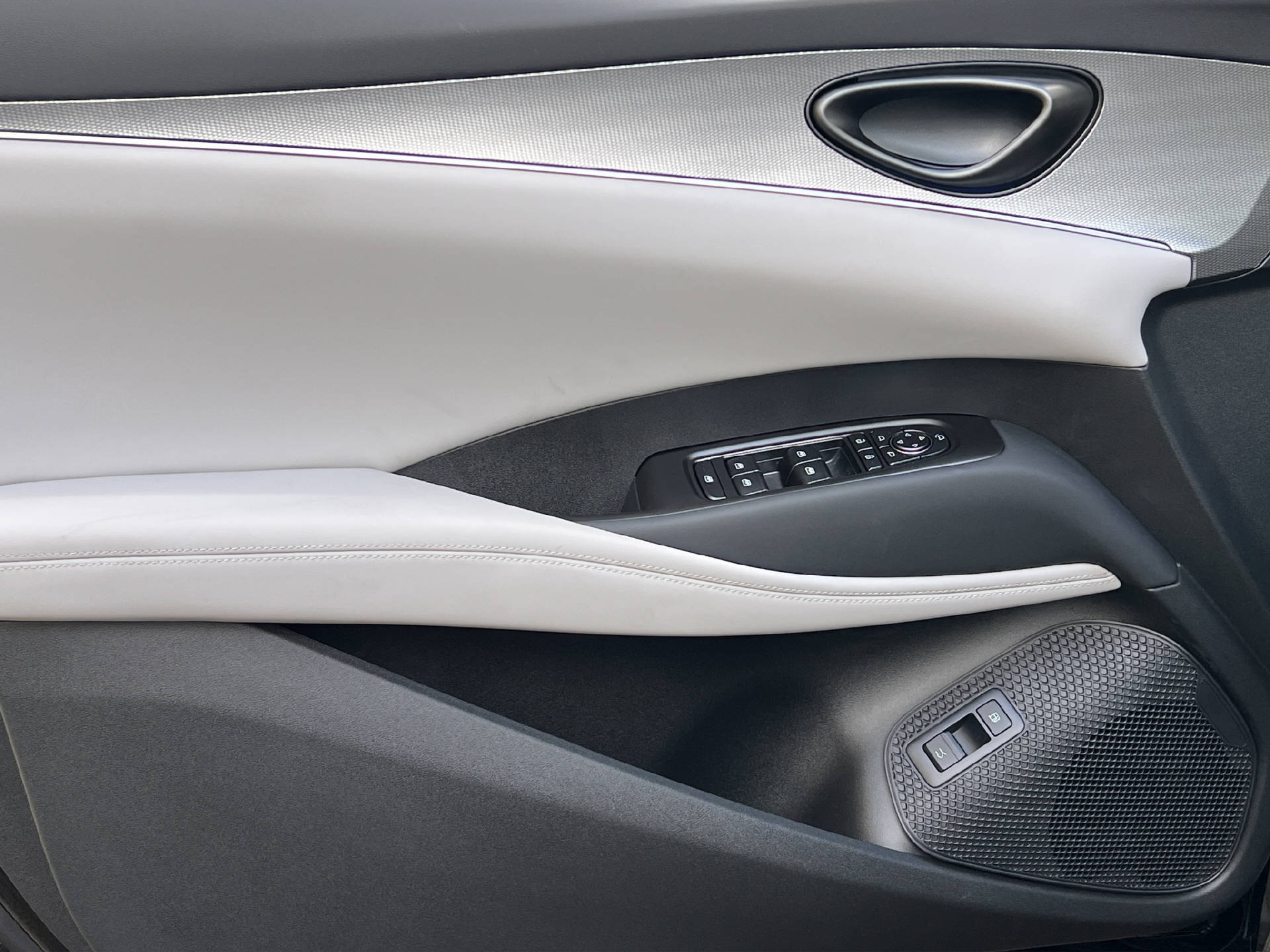 BYD Seal 6 DM-i Touring Comfort-image-17