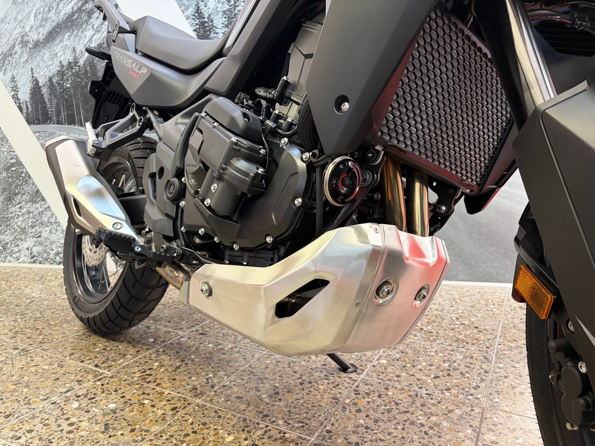 HONDA XL 750 C Transalp mit e-clutch / auch als 35KW Version-image-9