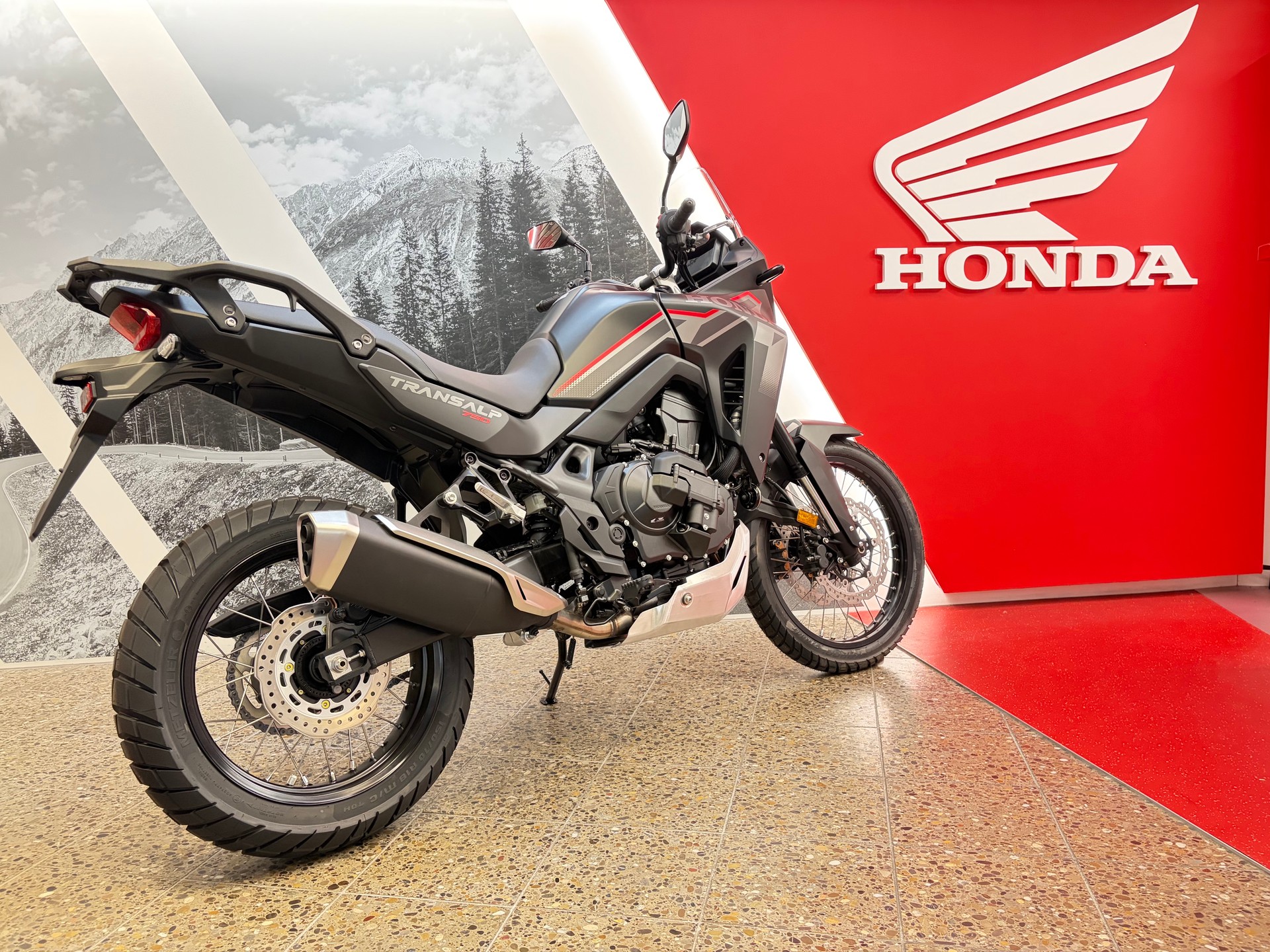 HONDA XL 750 C Transalp mit e-clutch / auch 35KW Version-showroom-element-3